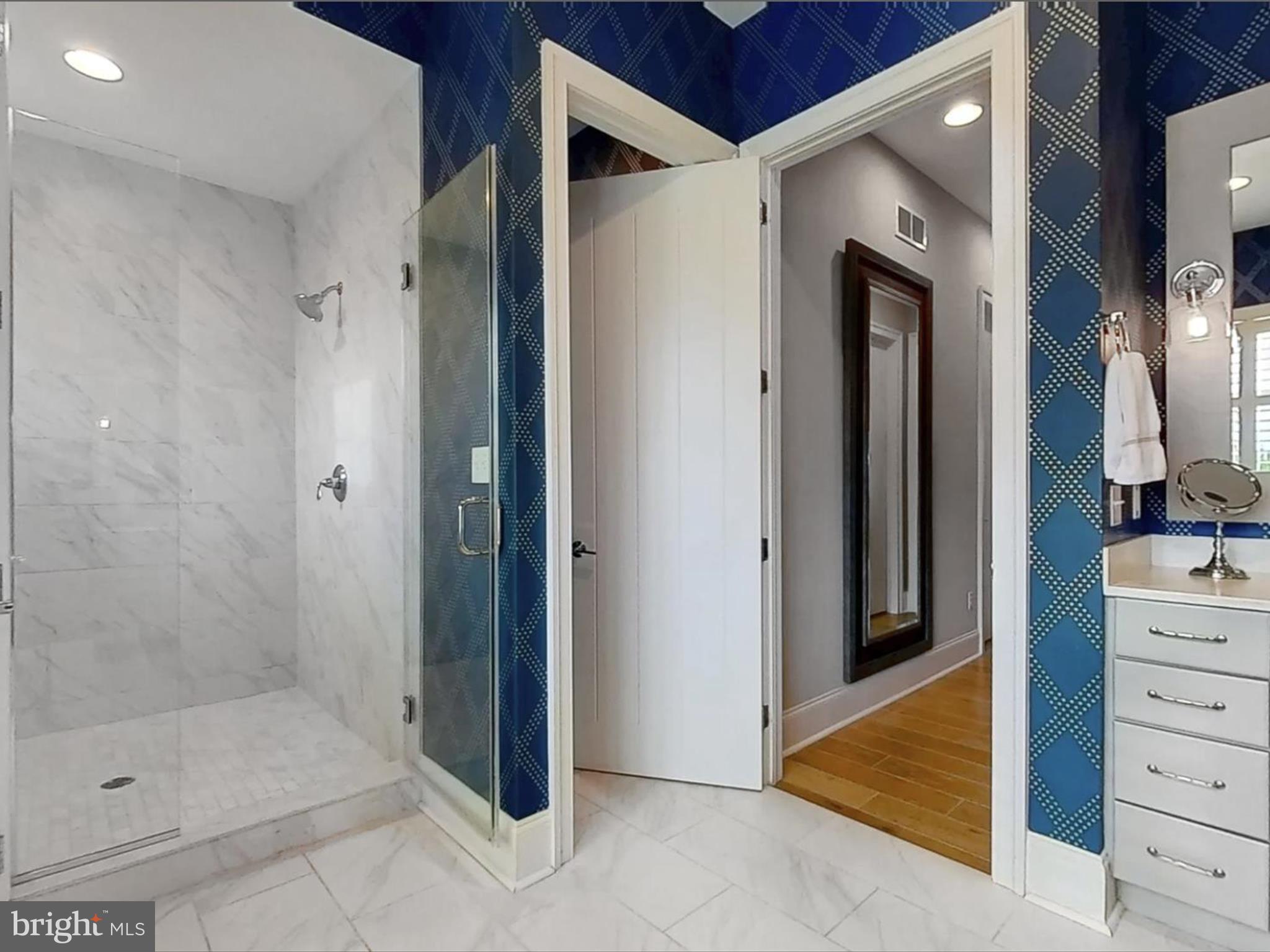 PENINSULA - Residential