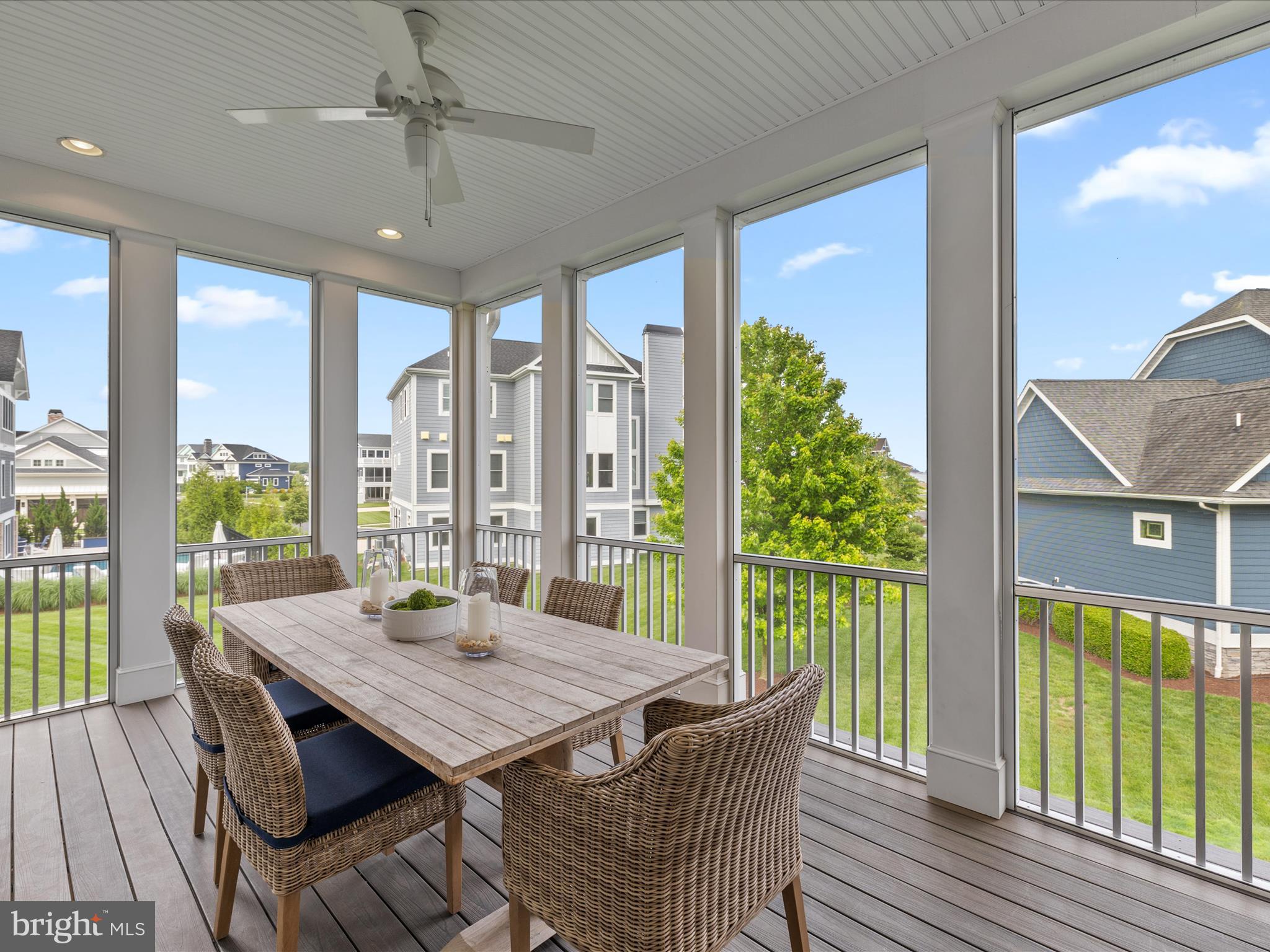 PENINSULA - Residential