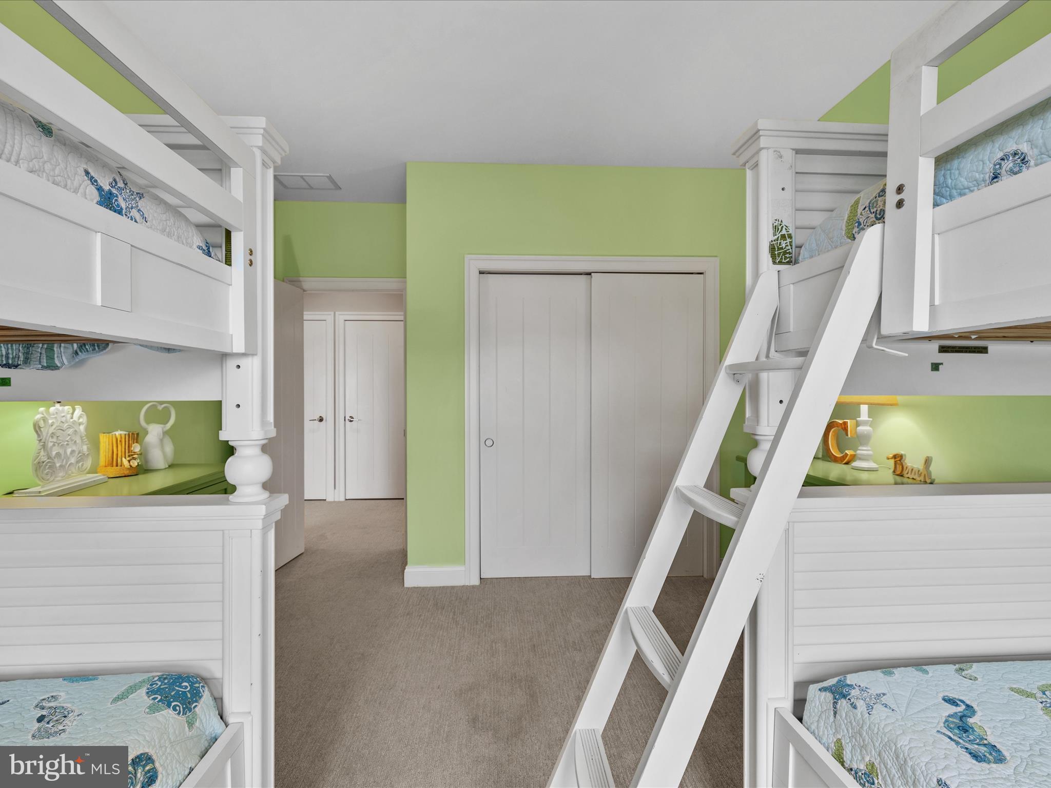 PENINSULA - Residential