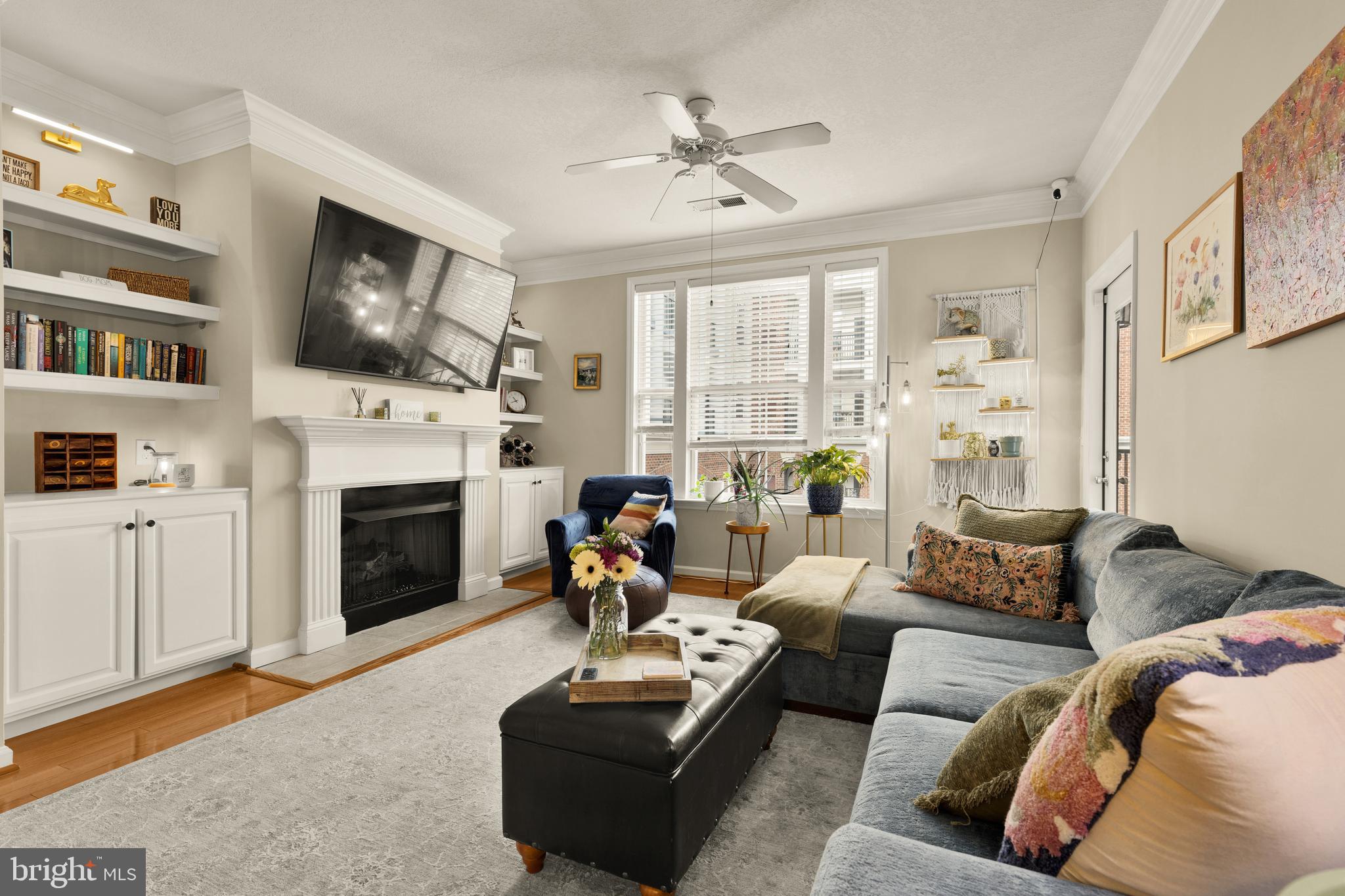 THE COLONNADE AT KENTLANDS - Residential