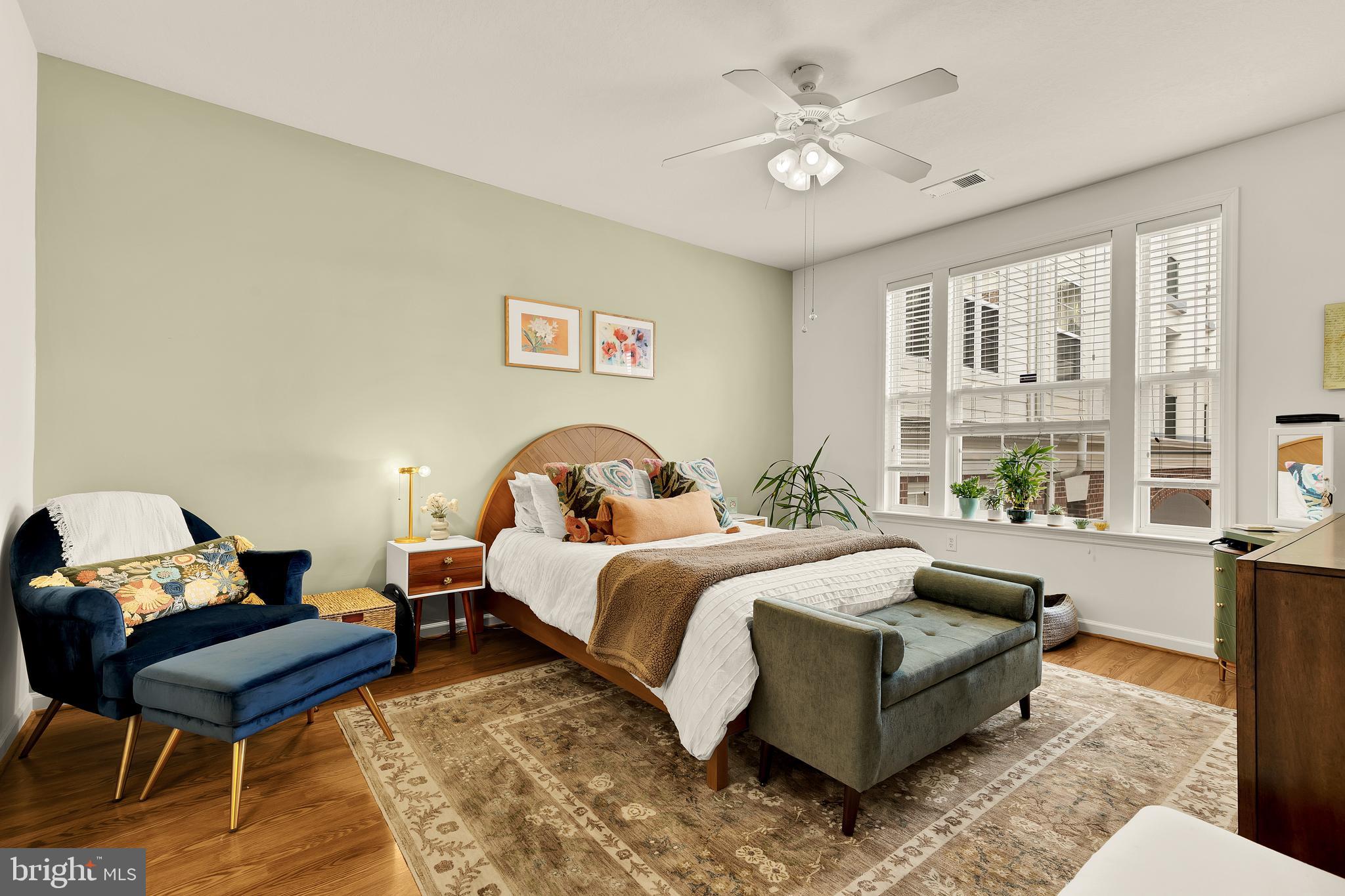 THE COLONNADE AT KENTLANDS - Residential