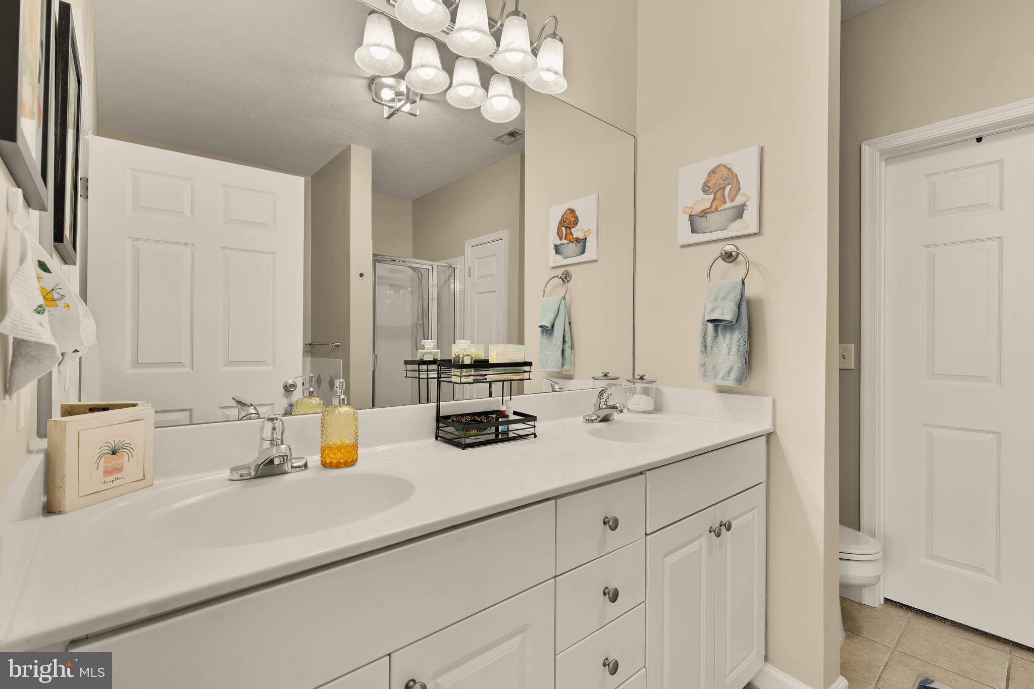 THE COLONNADE AT KENTLANDS - Residential