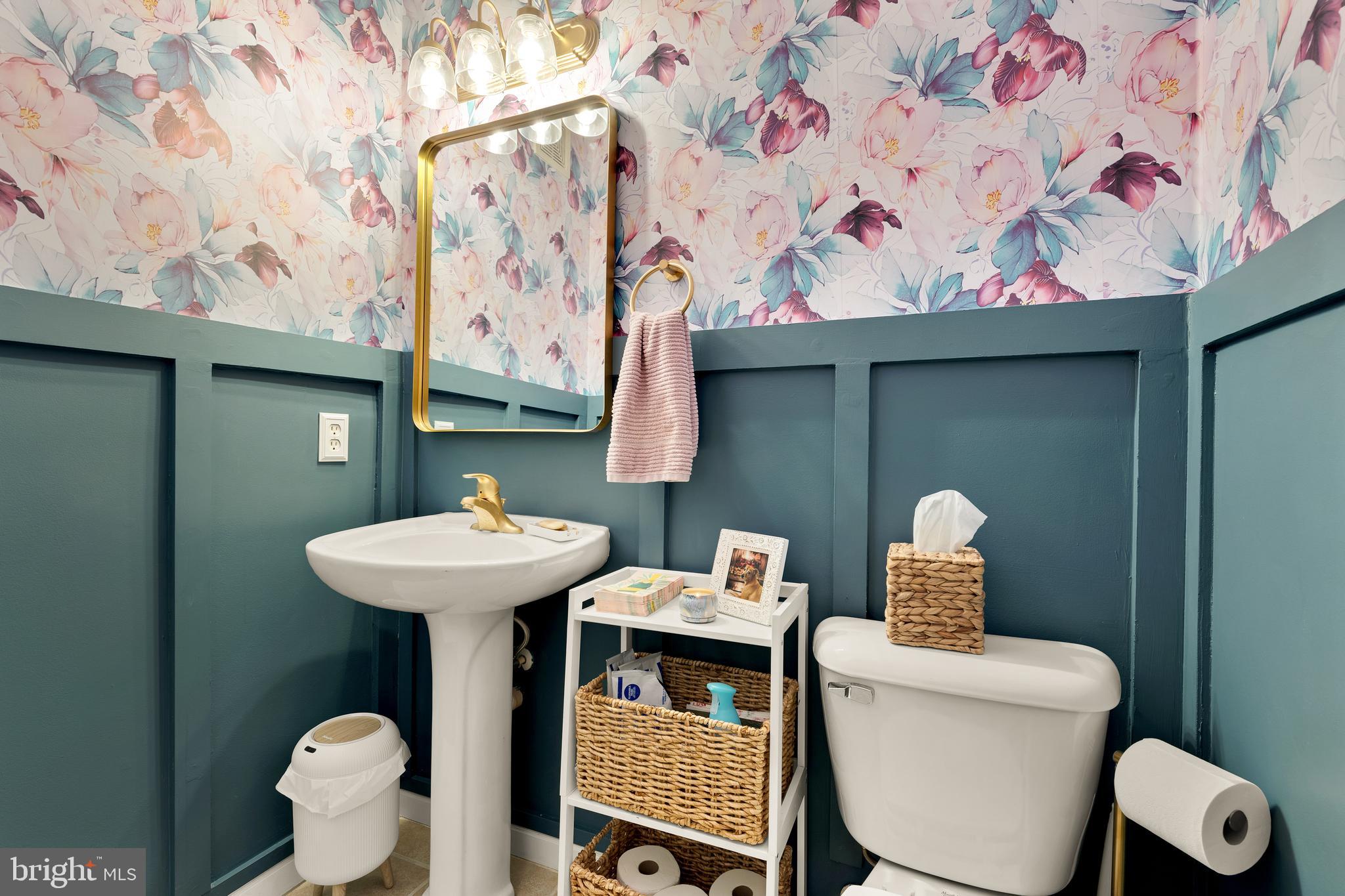 THE COLONNADE AT KENTLANDS - Residential