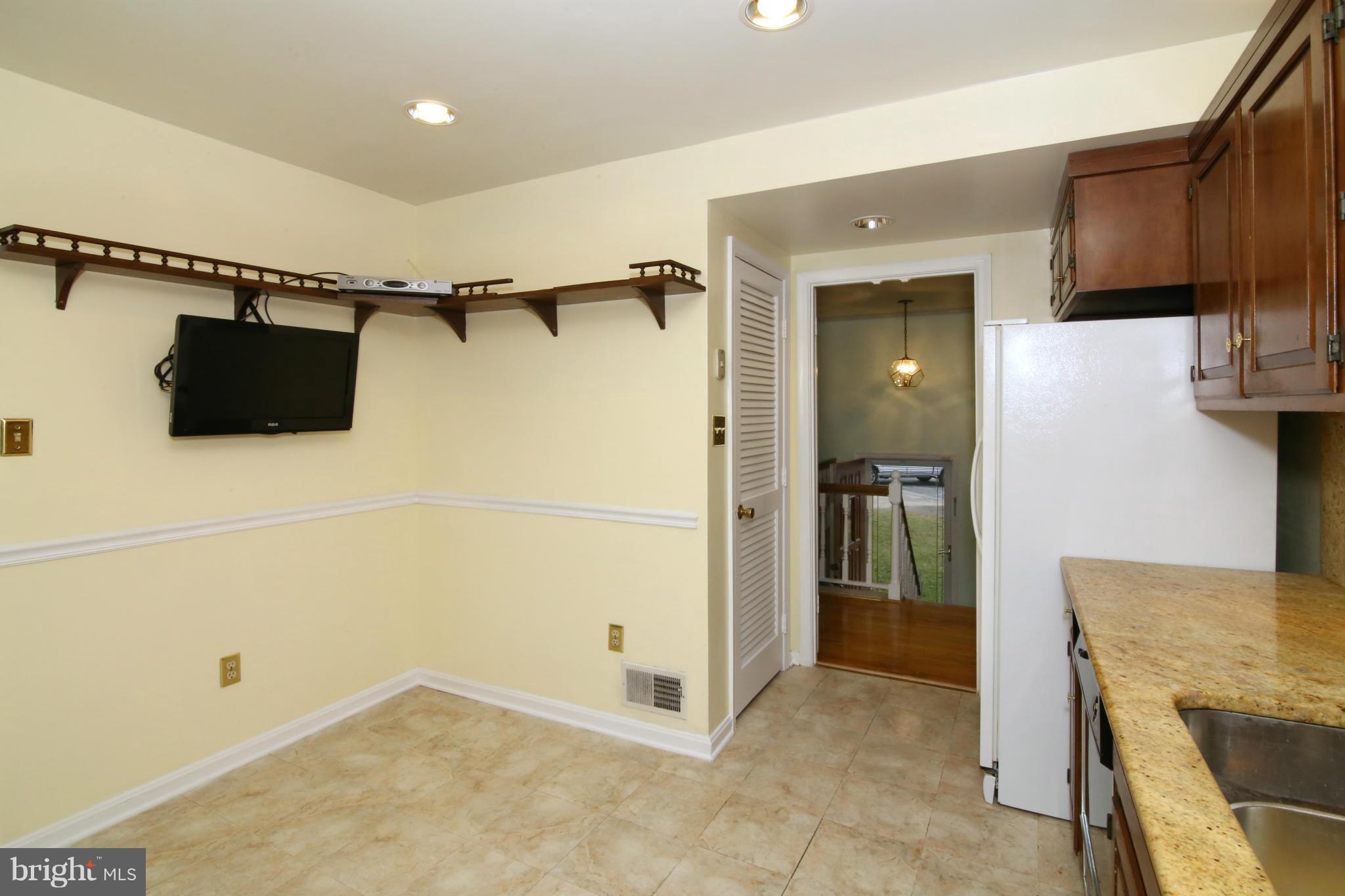 LAKE RIDGE - Residential