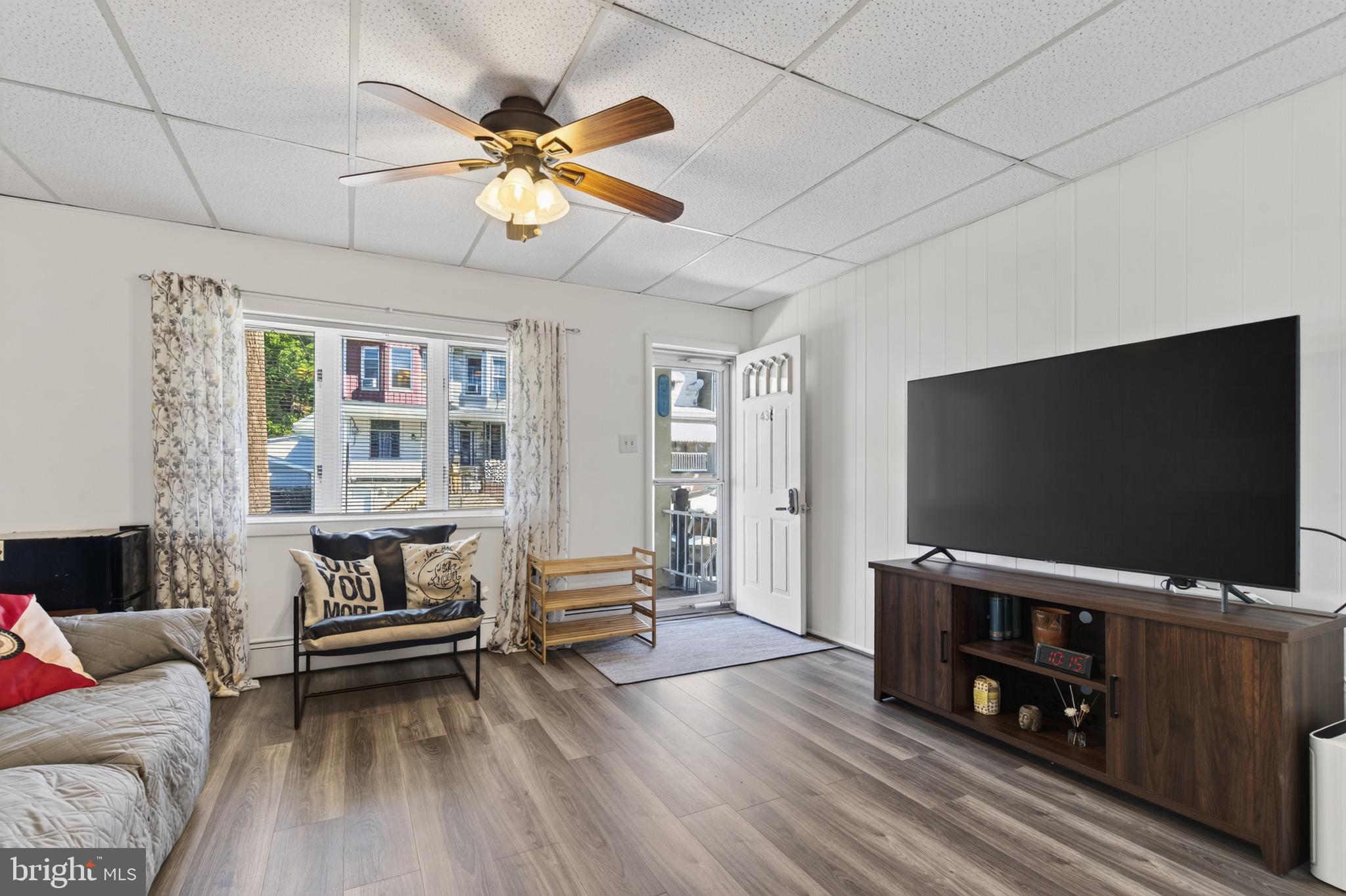 436 E ELM STREET