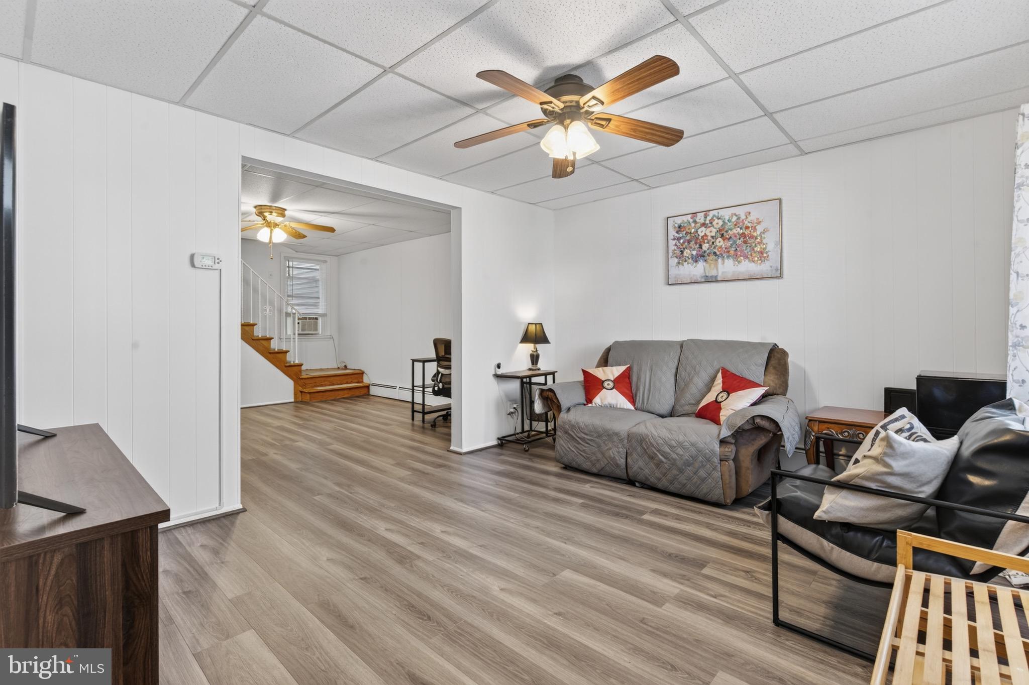 436 E ELM STREET