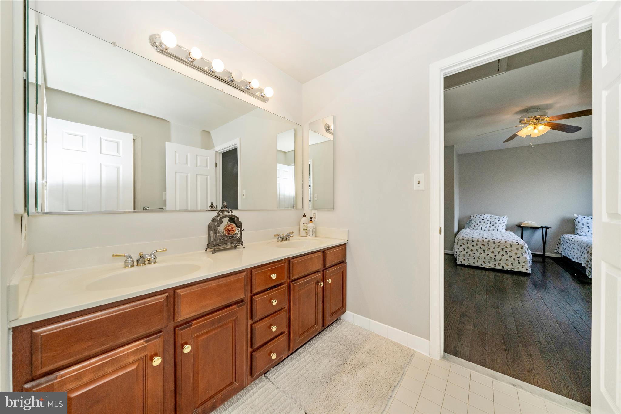 SHIPLEYS RETREAT - Residential