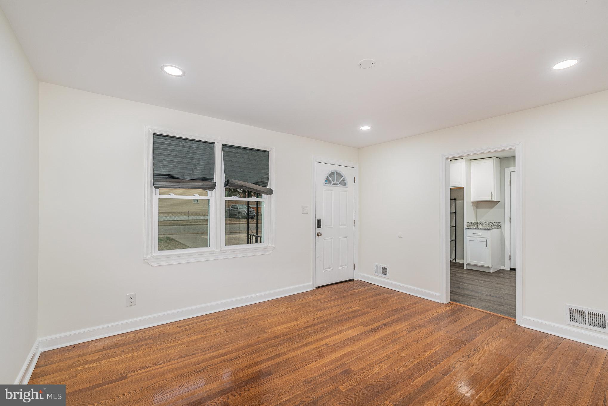 GARDENVILLE - Residential