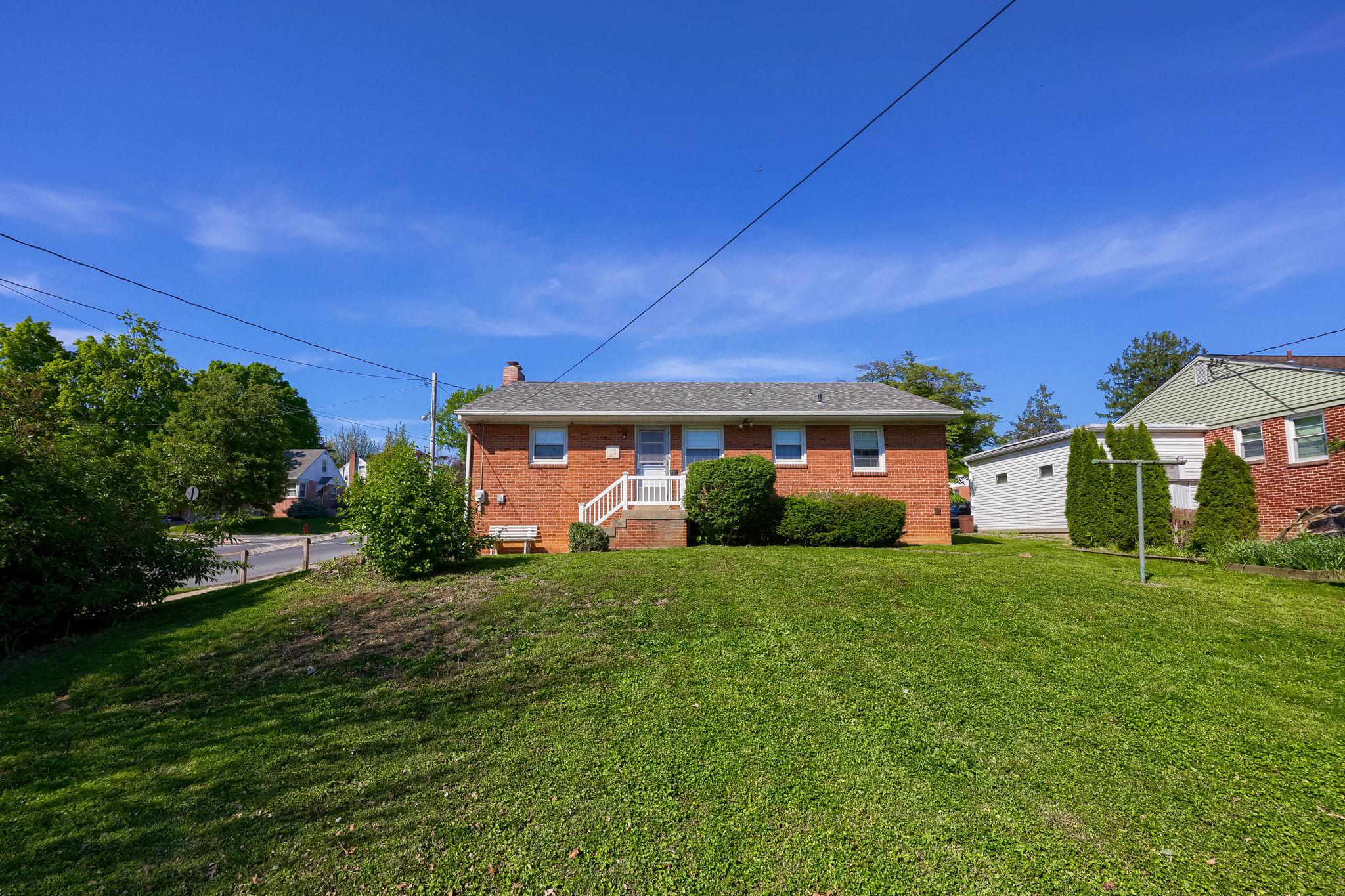 604 S PEARL STREET