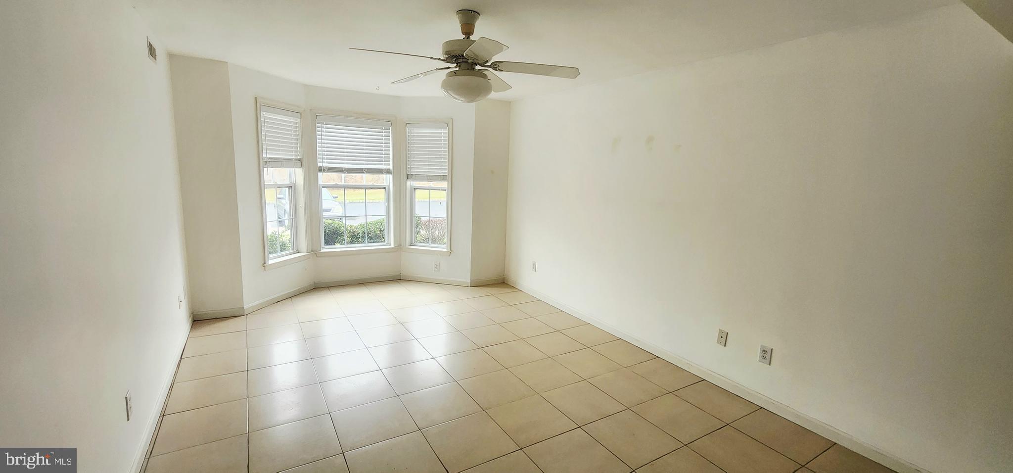 SALEM MANOR - Residential Lease