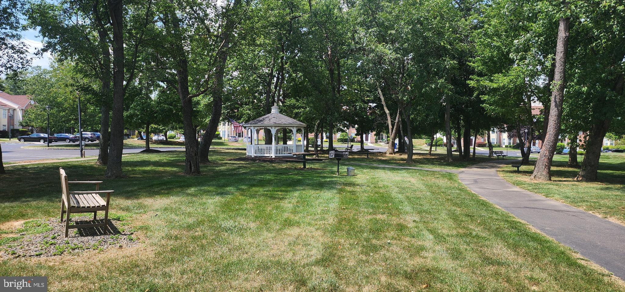 SALEM MANOR - Residential Lease