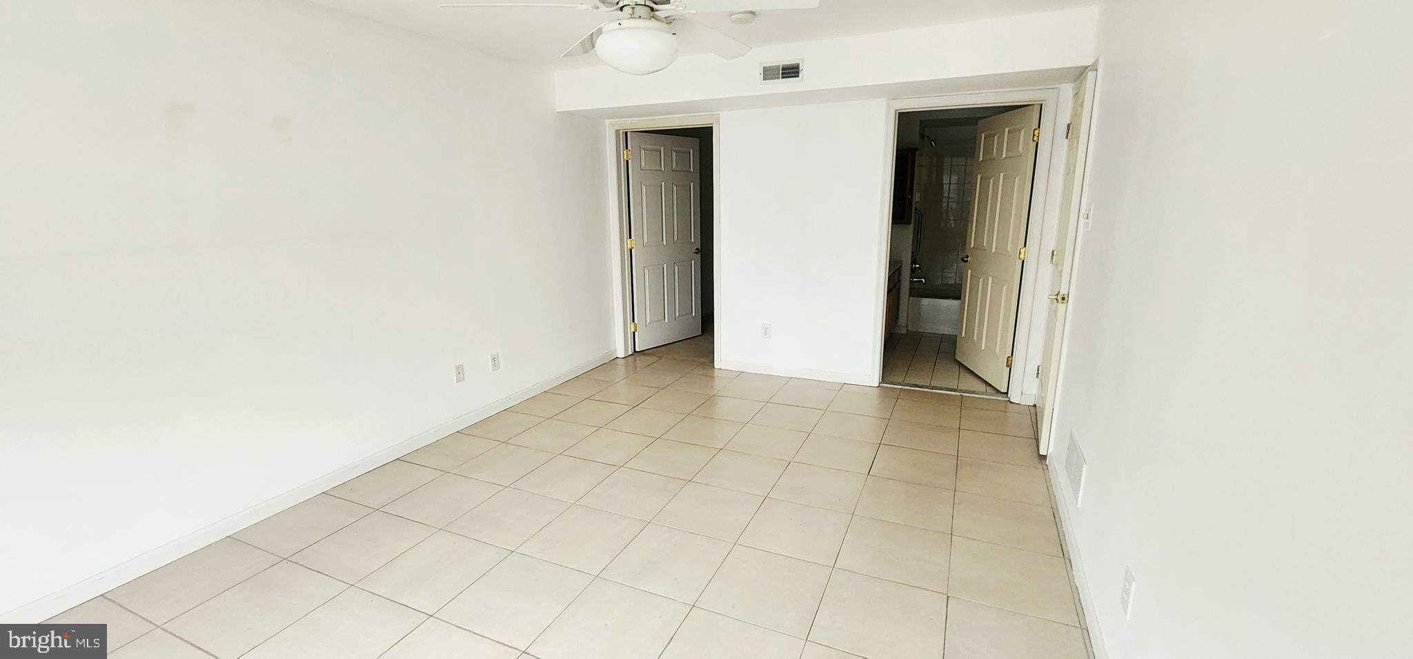 SALEM MANOR - Residential Lease