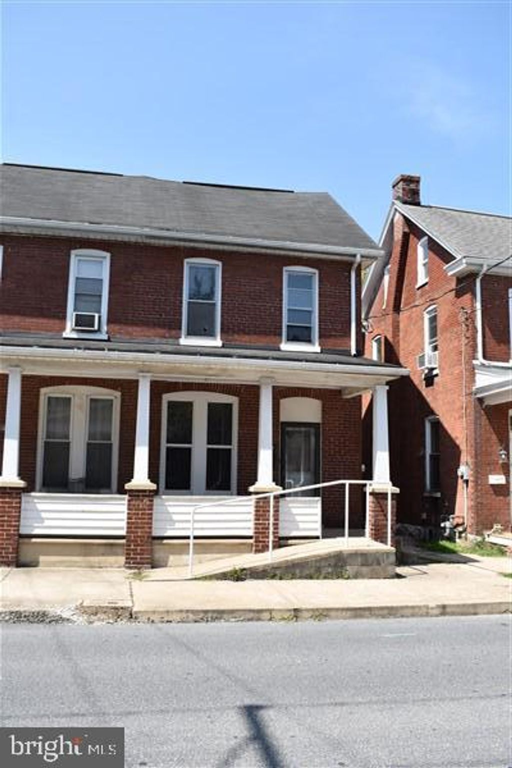 Photo of 132 S POPLAR ST, ELIZABETHTOWN, PA 17022 (MLS # PALA2039552)