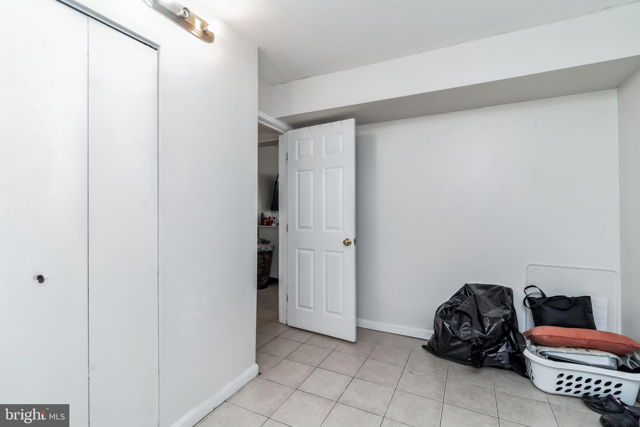 GREENWOOD KNOLLS - Residential