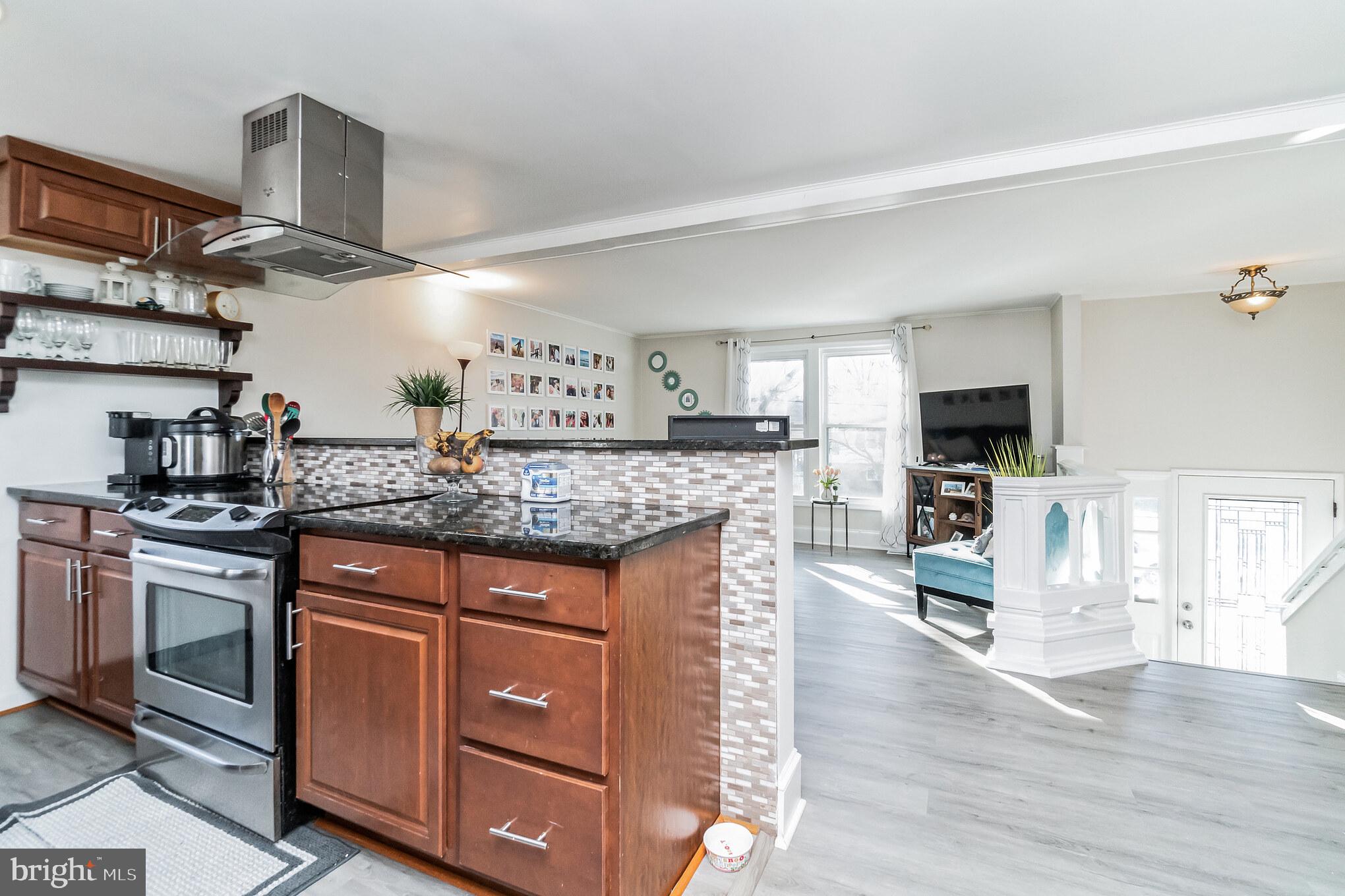 GREENWOOD KNOLLS - Residential