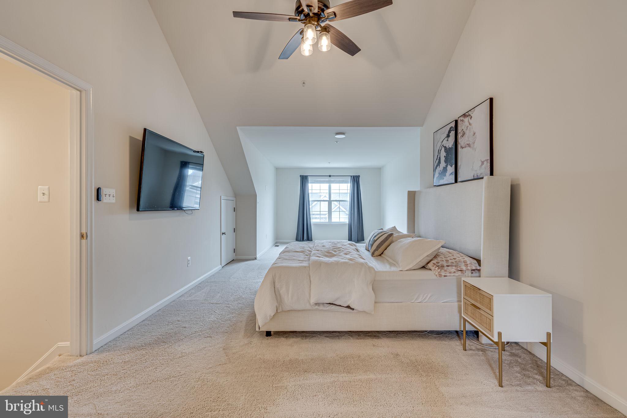 PRINCE FREDERICK CROSSING - Residential Lease