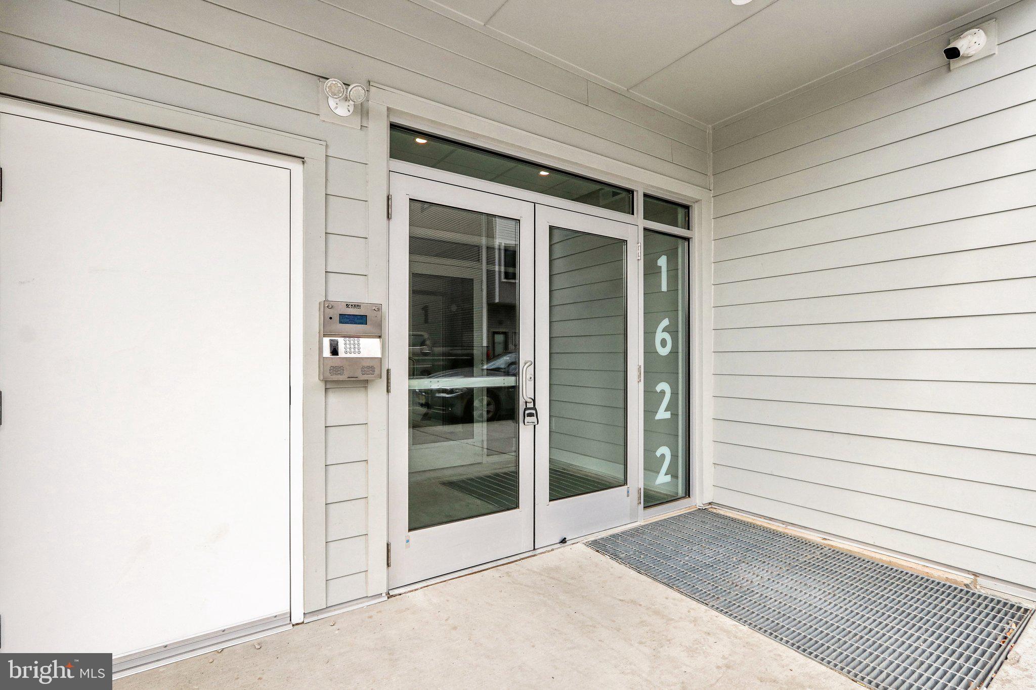 POINT BREEZE - Residential Lease