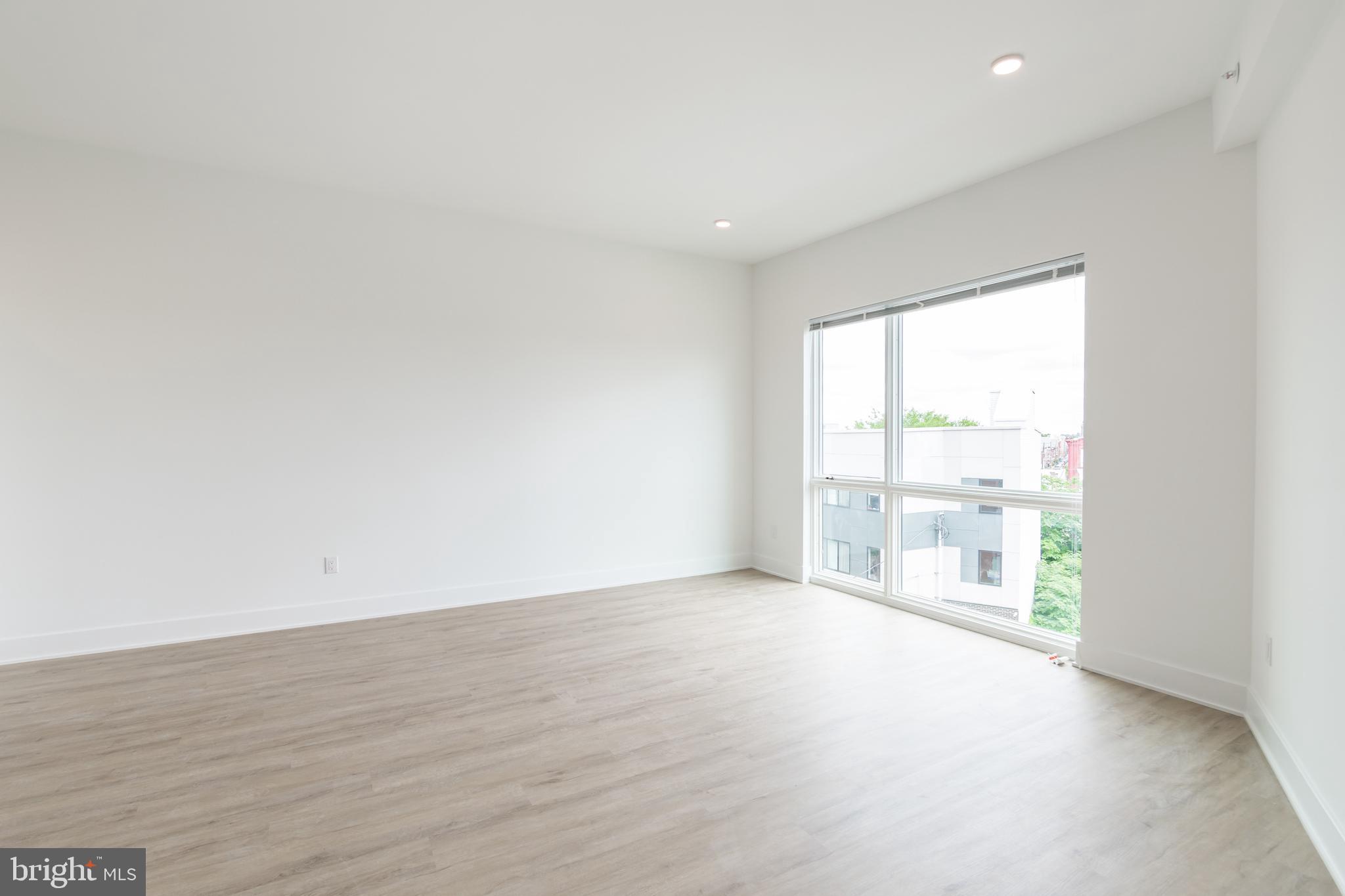 POINT BREEZE - Residential Lease