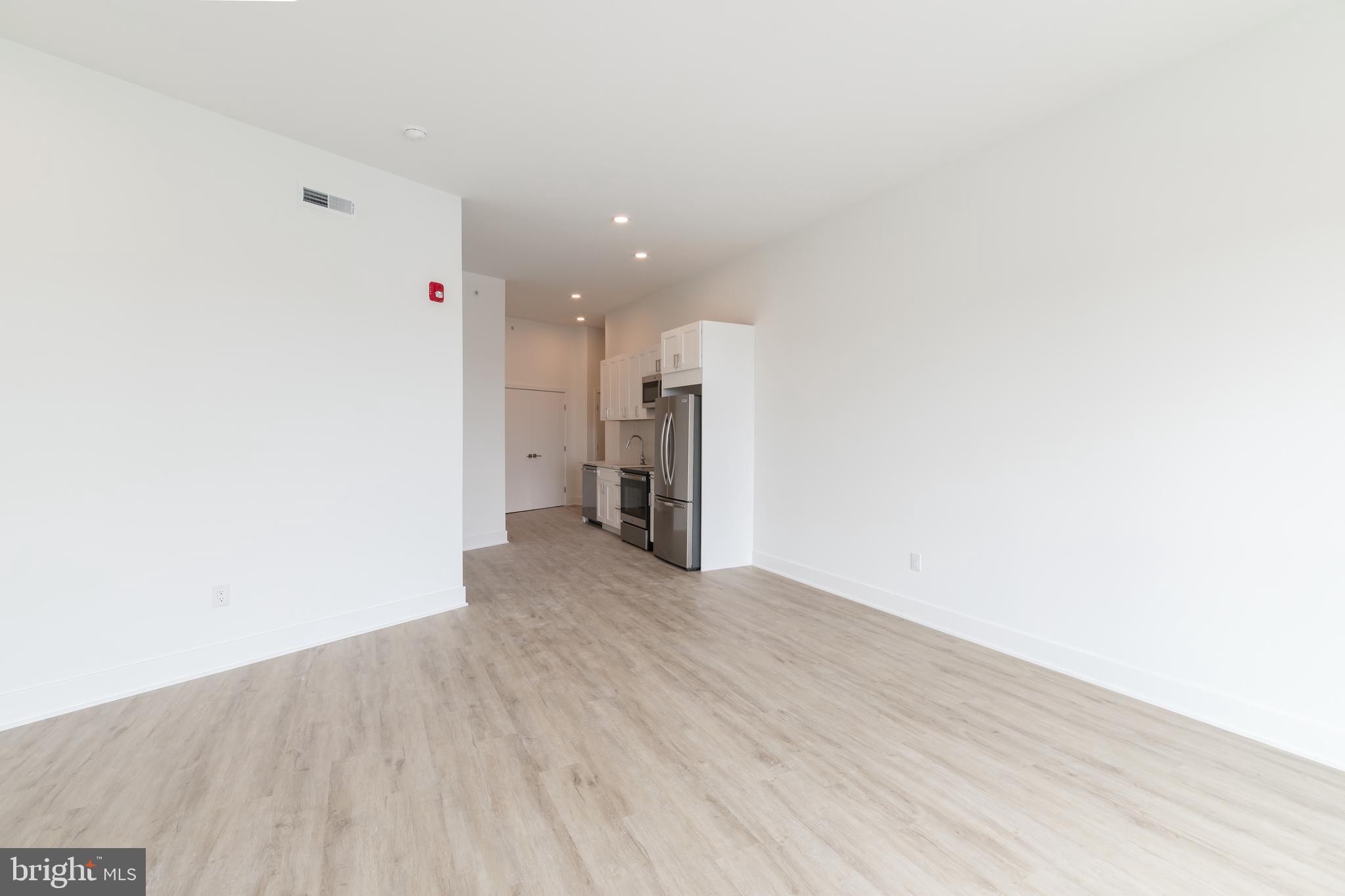 POINT BREEZE - Residential Lease