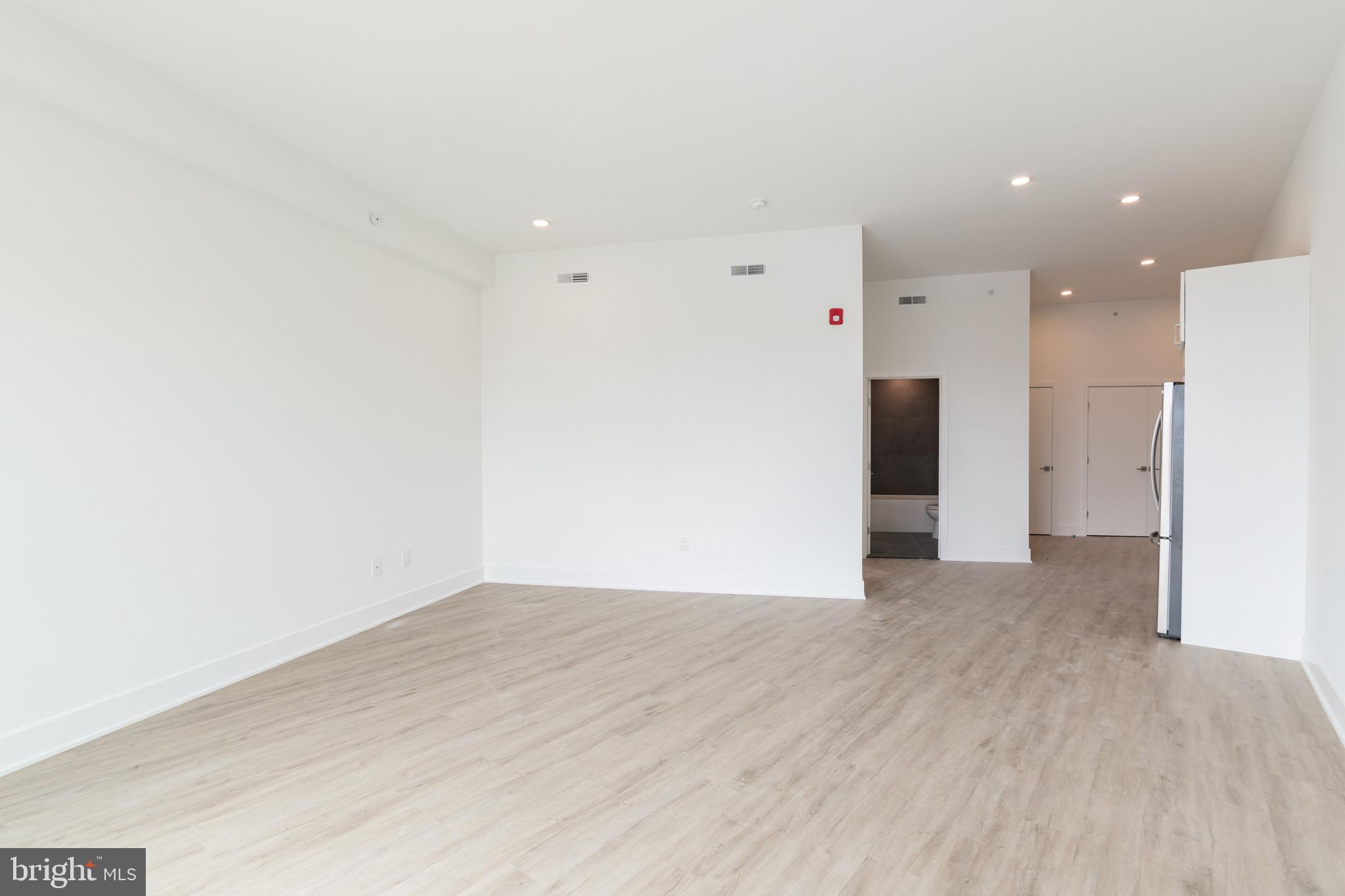 POINT BREEZE - Residential Lease