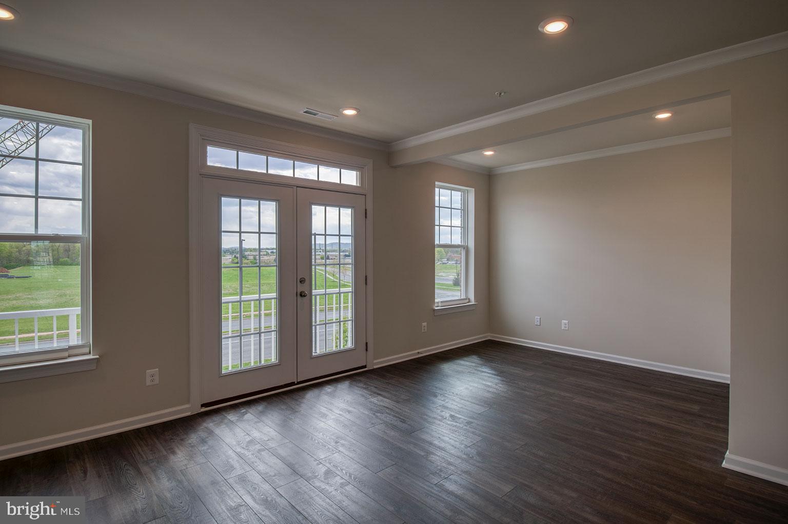 WESTVIEW SOUTH - Residential Lease