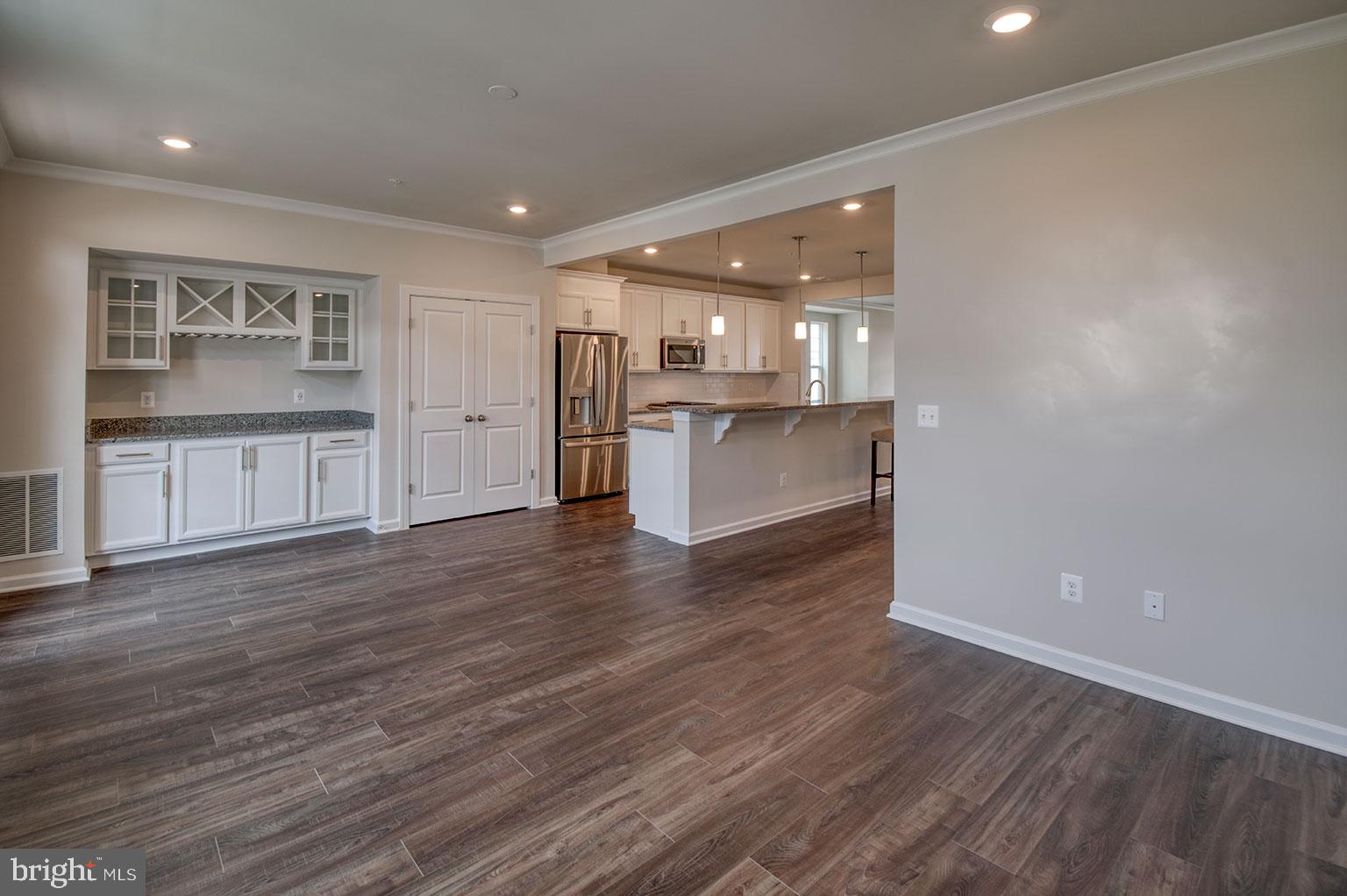 WESTVIEW SOUTH - Residential Lease