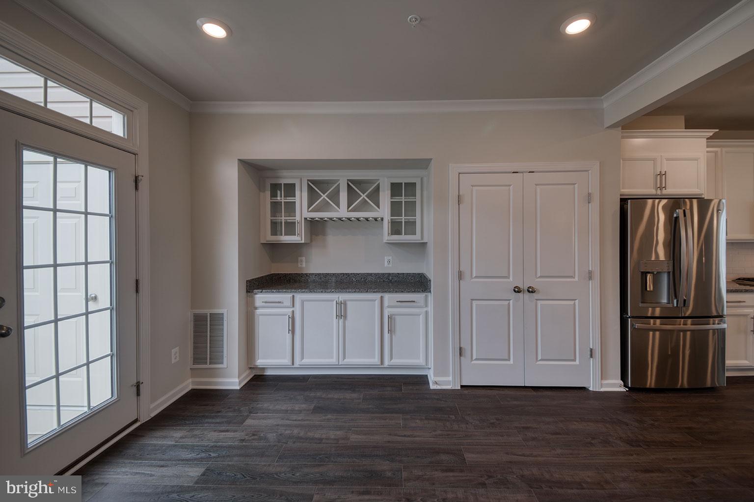 WESTVIEW SOUTH - Residential Lease