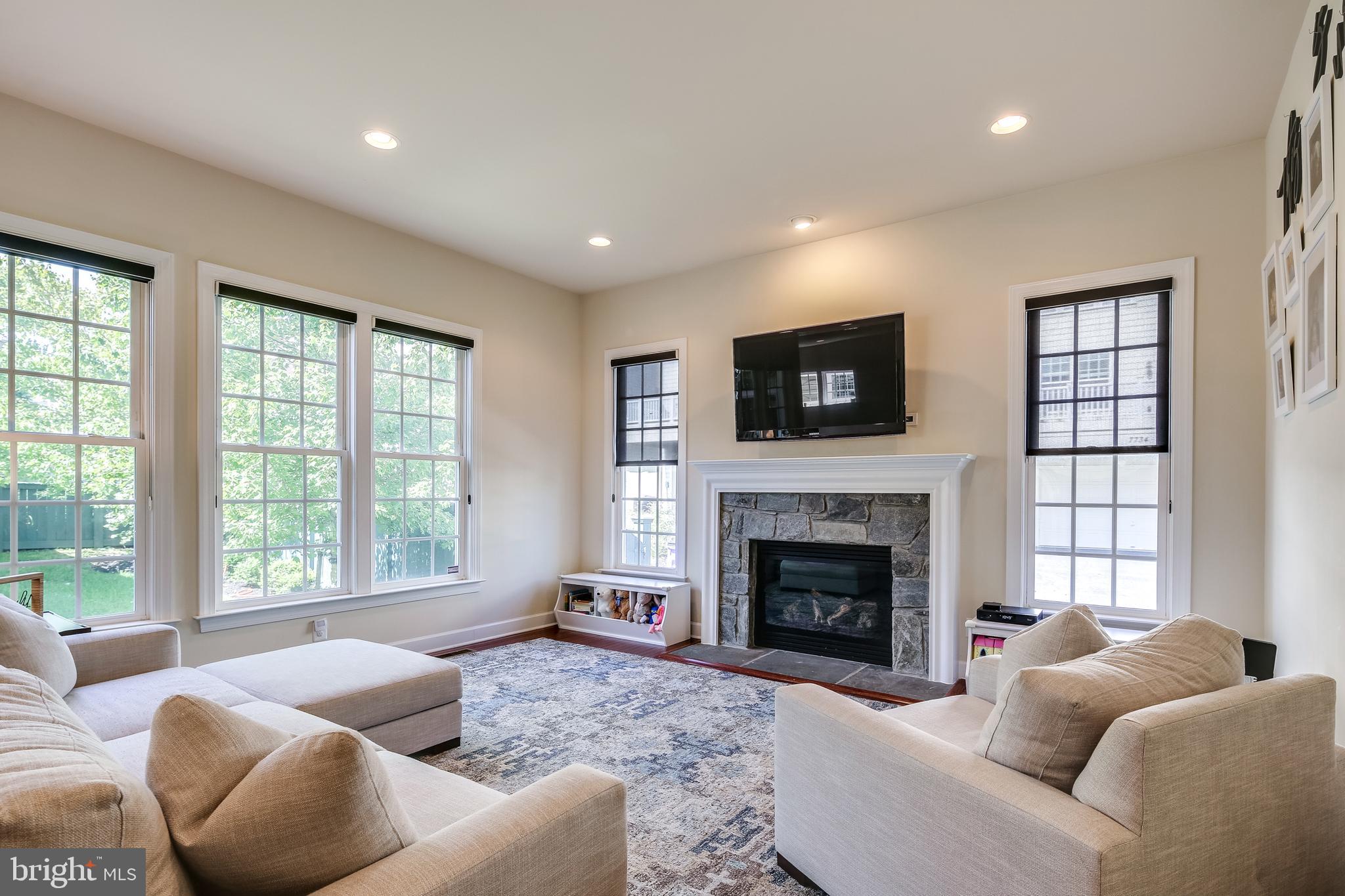 MAPLE LAWN - Residential