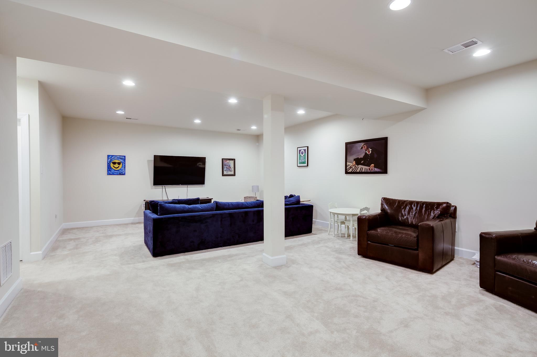 MAPLE LAWN - Residential