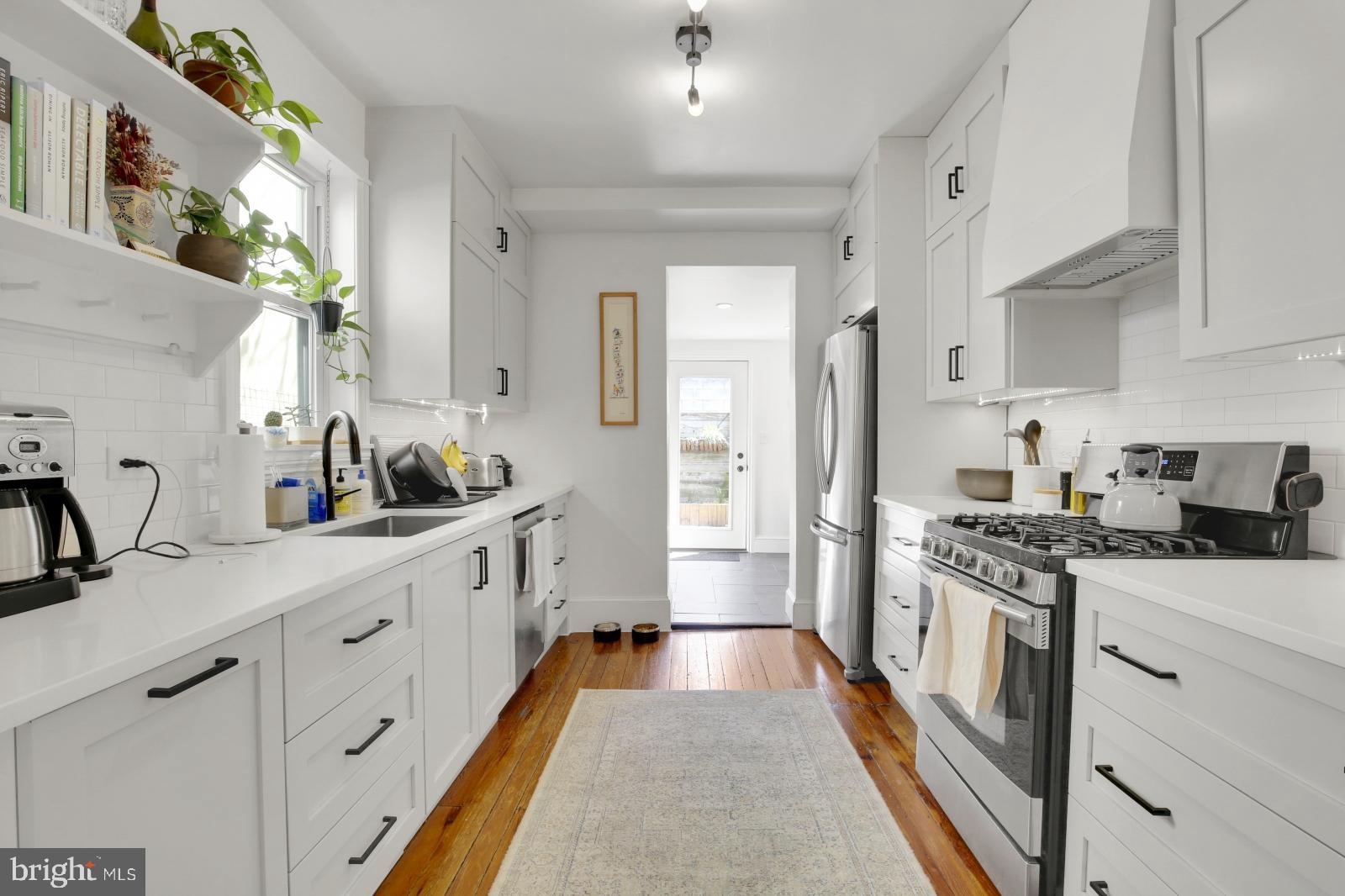 FITLER SQUARE - Residential Lease