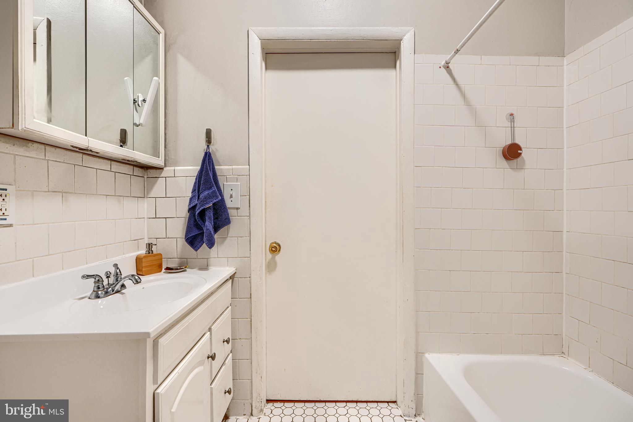 BOLTON HILL HISTORIC DISTRICT - Residential Income