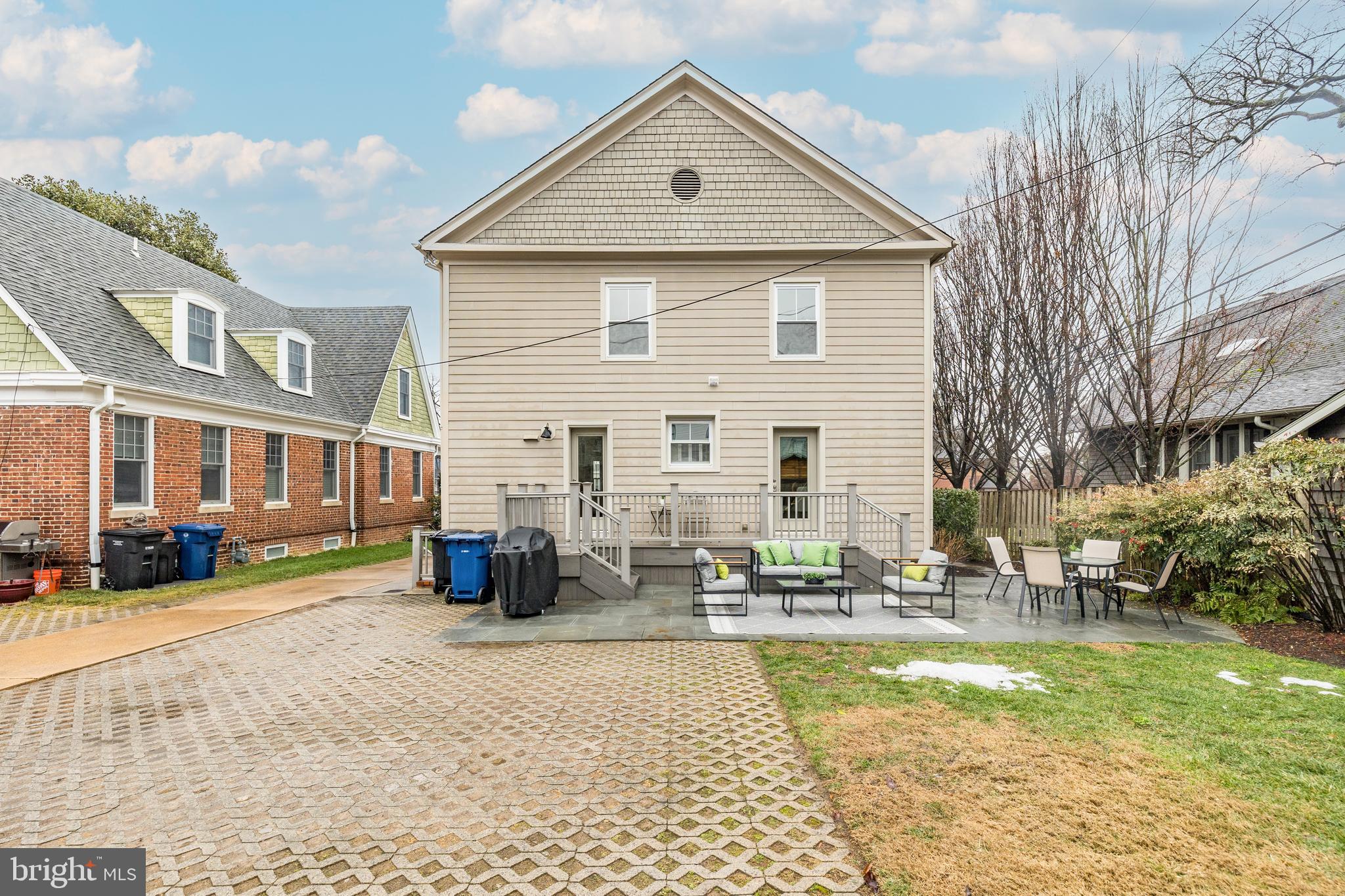 ROSEMONT - Residential