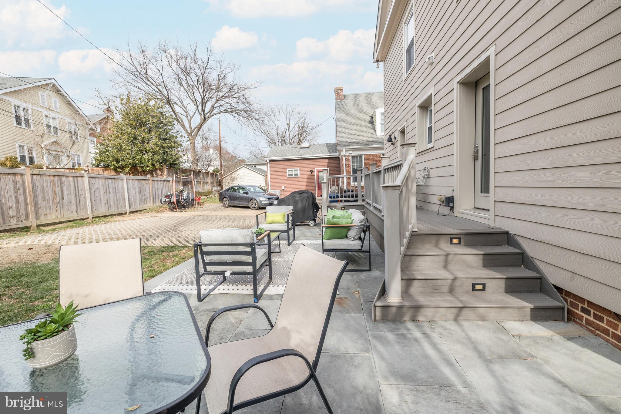 ROSEMONT - Residential