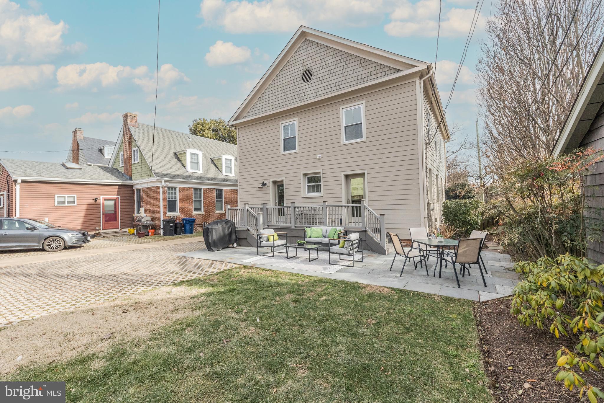 ROSEMONT - Residential