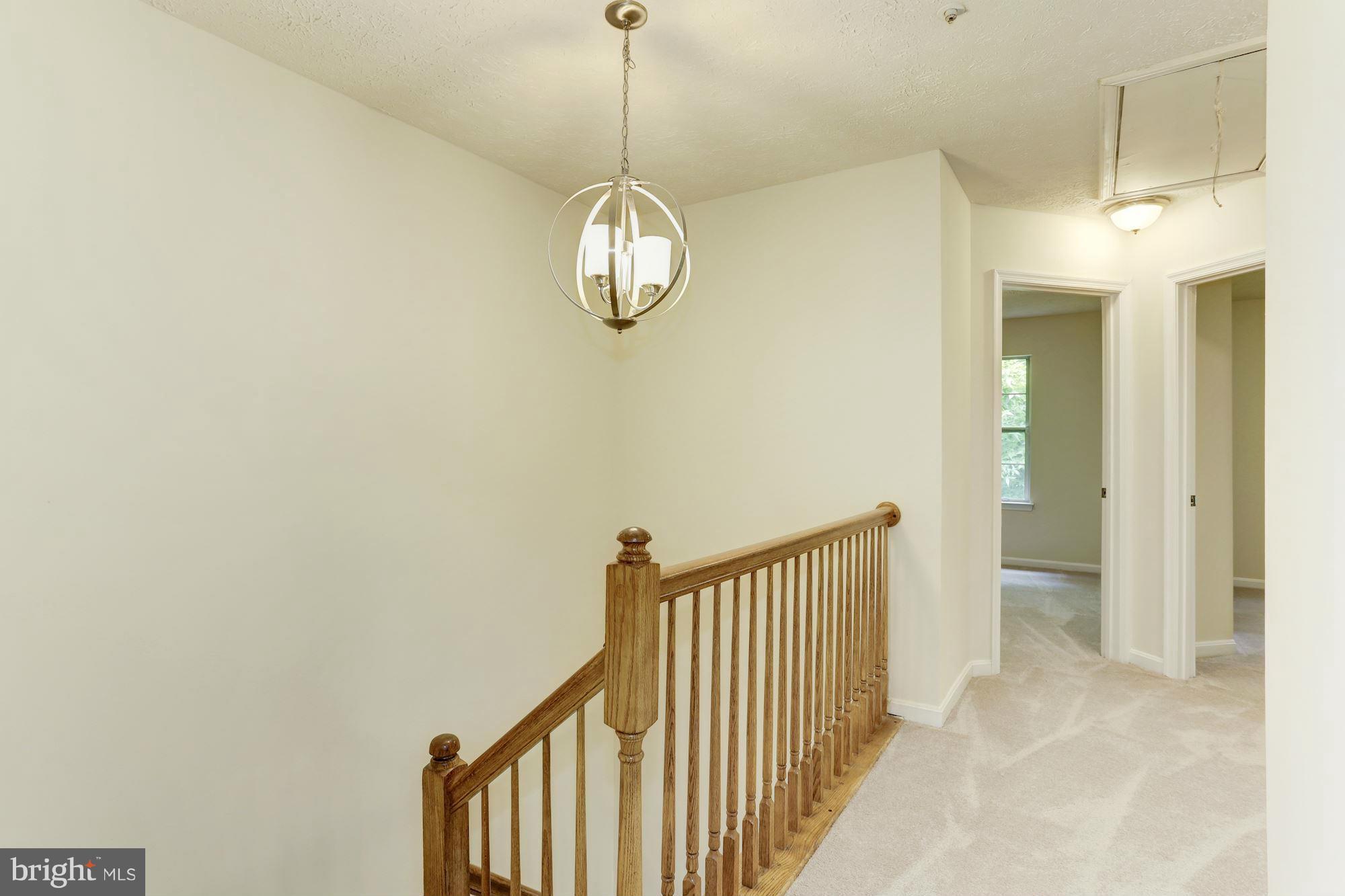 HILL OAKS CONDO PHASE 1- - Residential