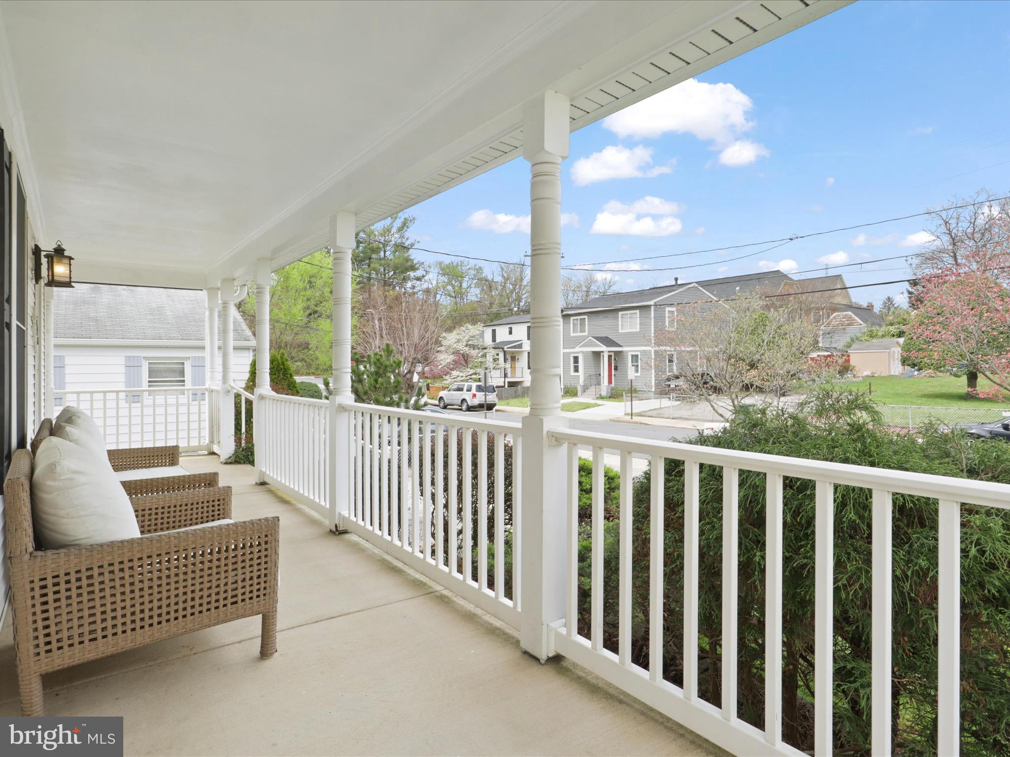 HIGHVIEW PARK - Residential Lease