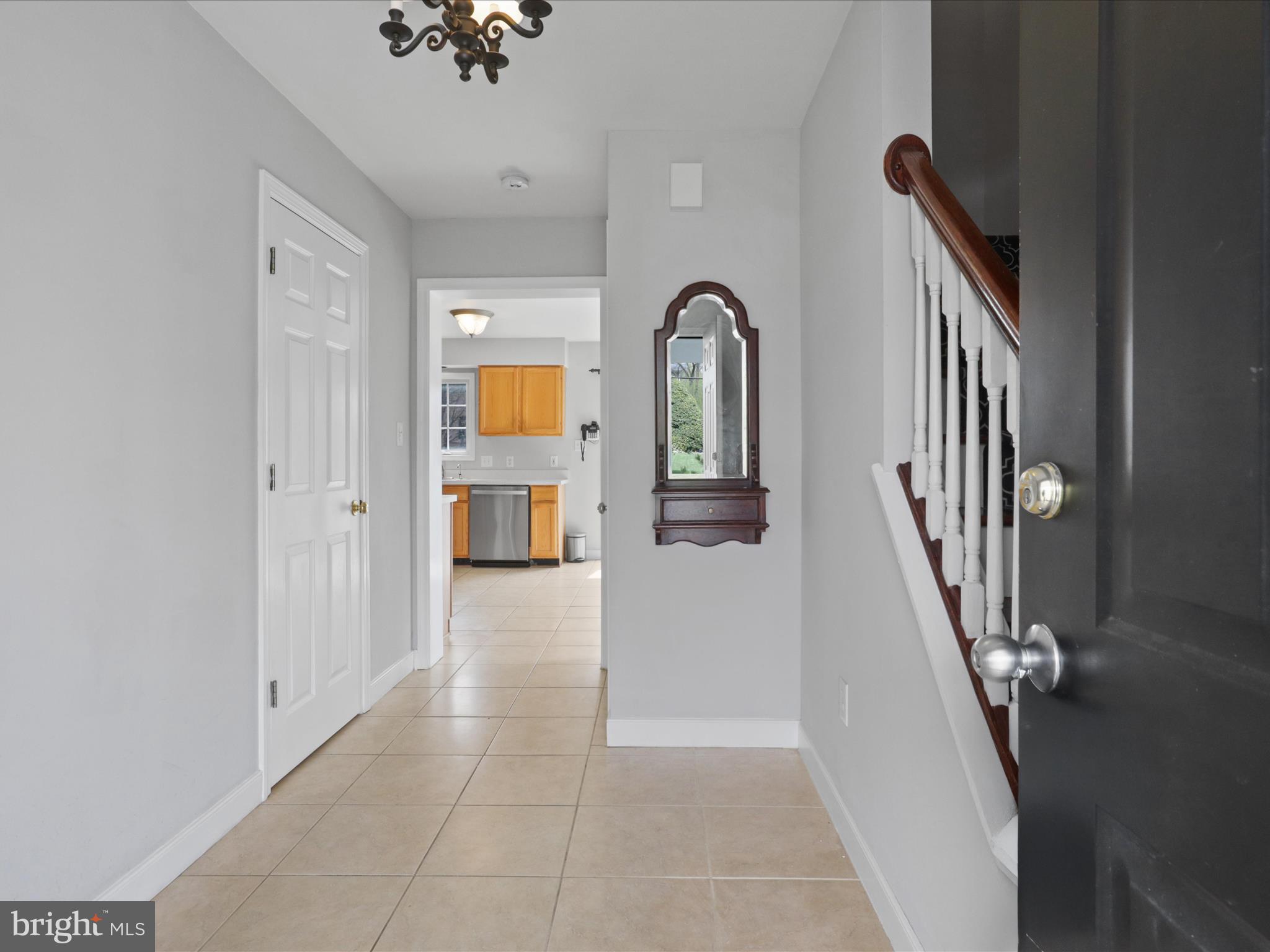 HIGHVIEW PARK - Residential Lease