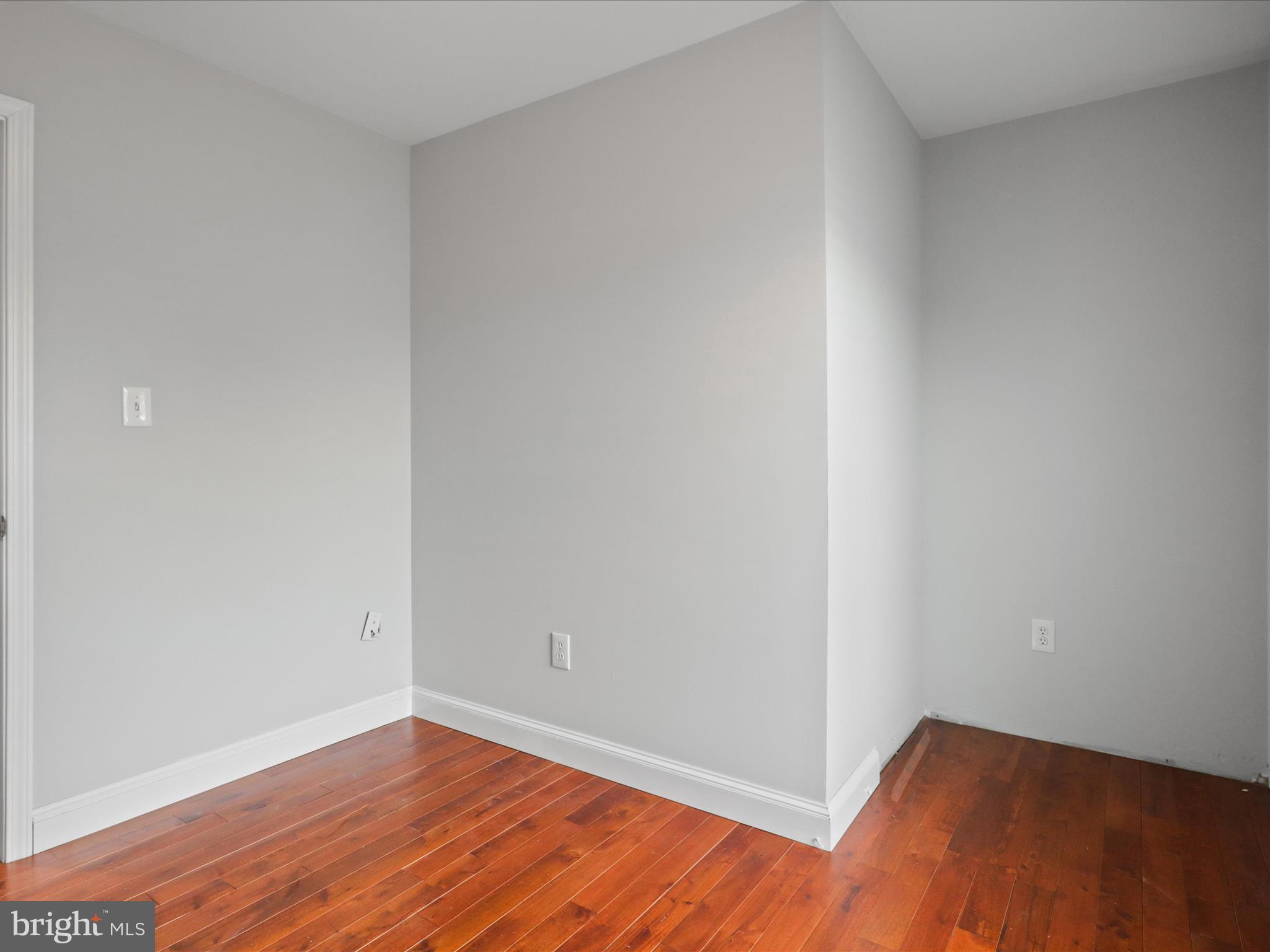 HIGHVIEW PARK - Residential Lease