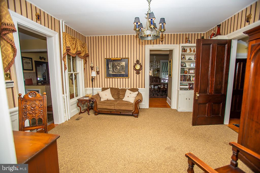 1138 E LANDIS AVENUE