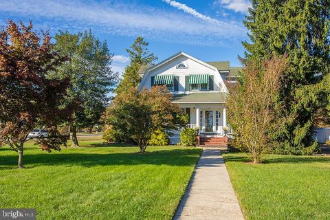 Photo of 1138 E Landis Avenue, VINELAND, NJ 08360 (MLS # NJCB2026202)
