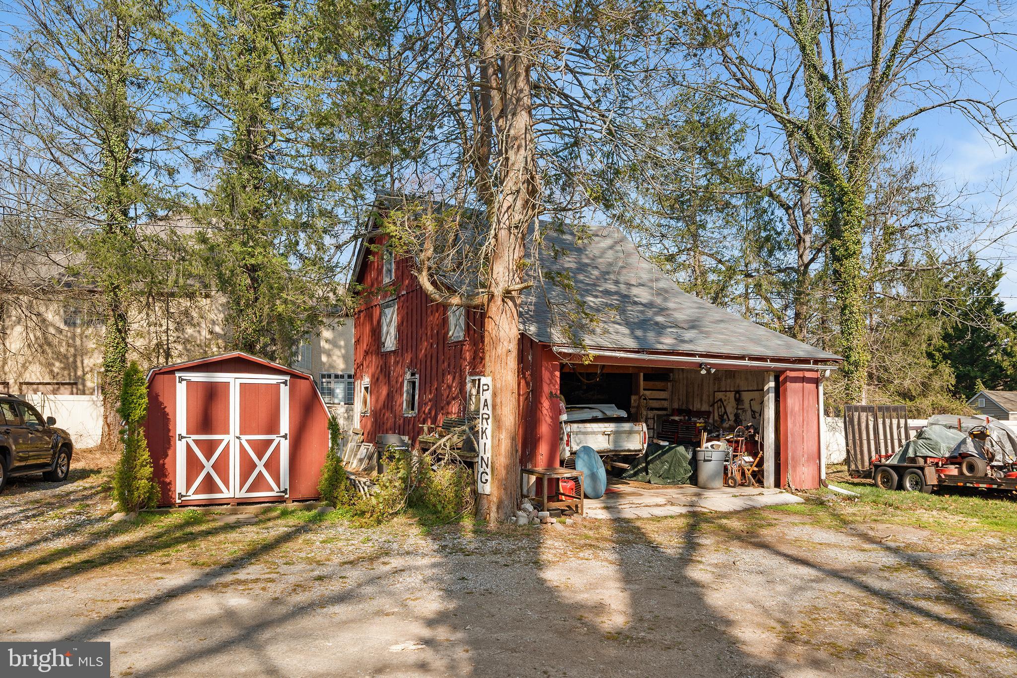 LEOPARD FARMS - Residential