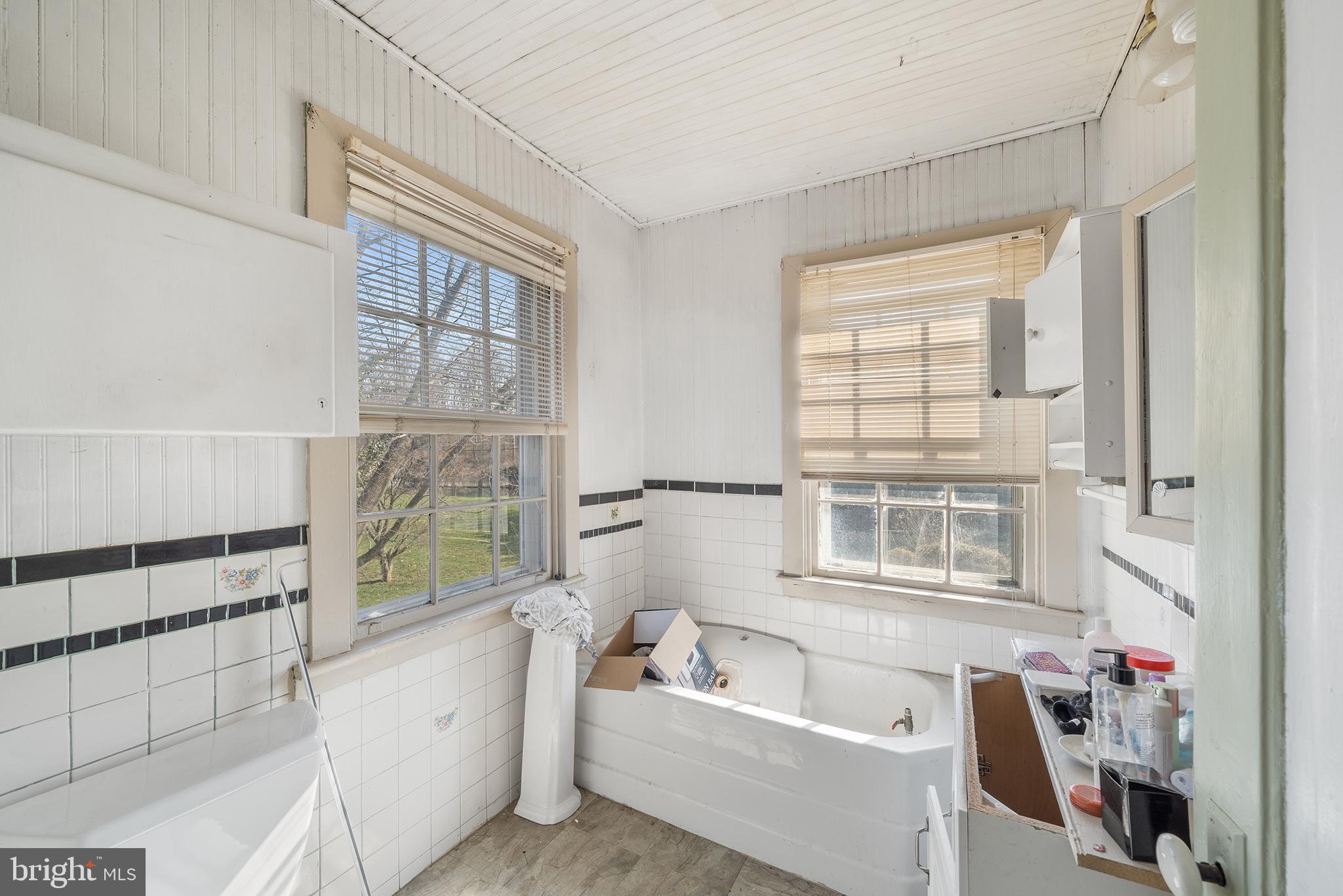 LEOPARD FARMS - Residential