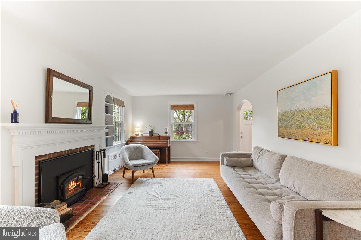PADDOCK FARMS - Residential
