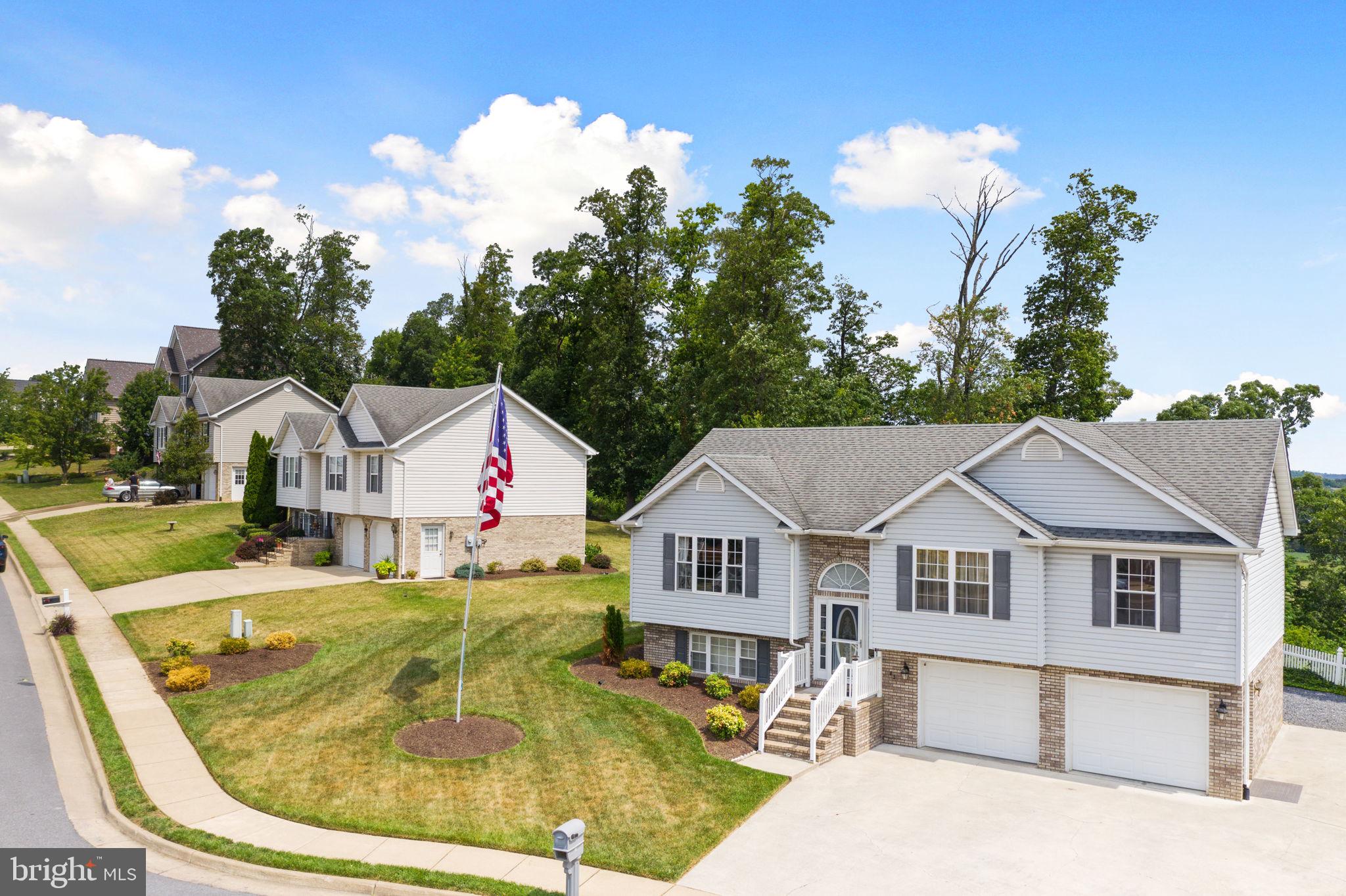 DAVIS STRASBURG - Residential