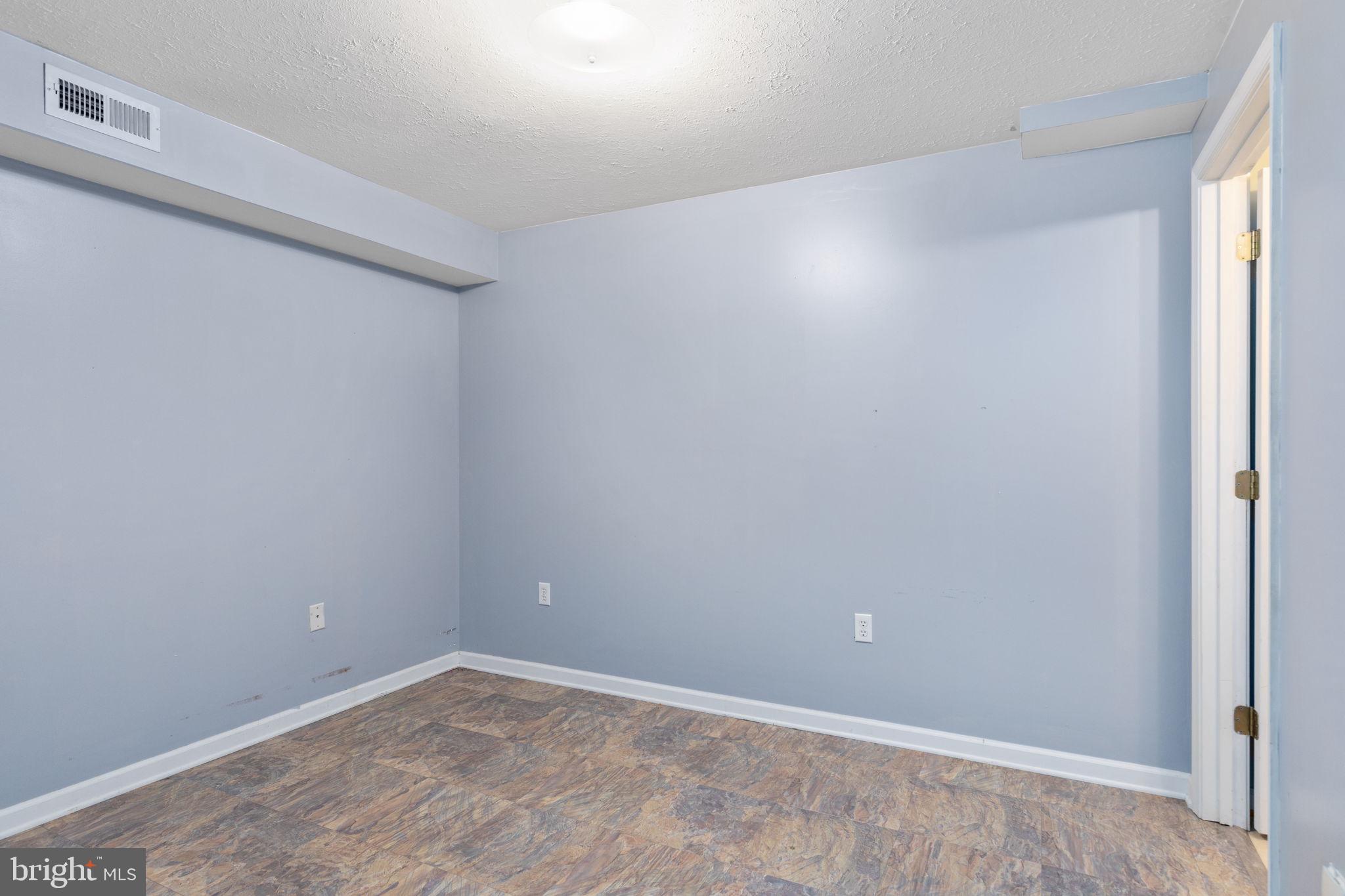 DAVIS STRASBURG - Residential