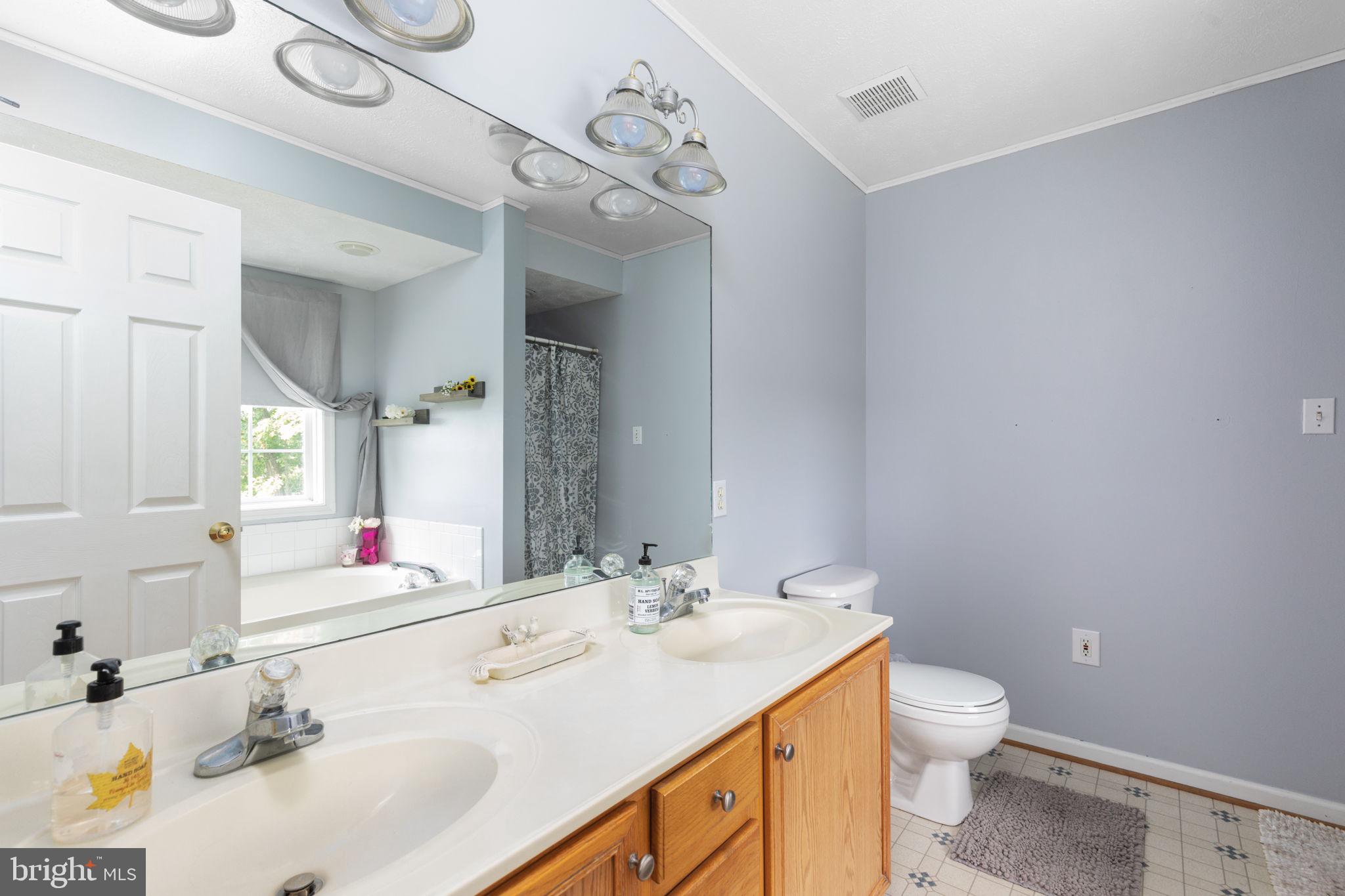 DAVIS STRASBURG - Residential