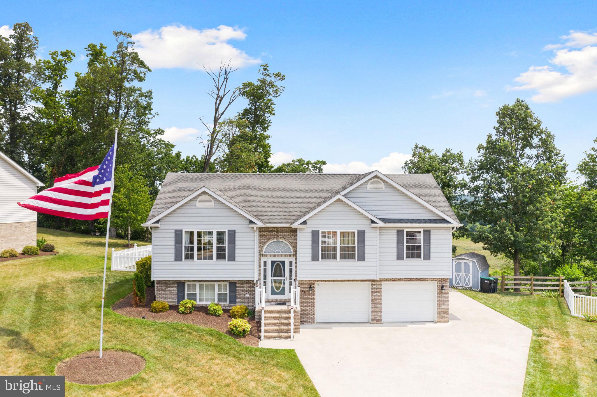 DAVIS STRASBURG - Residential