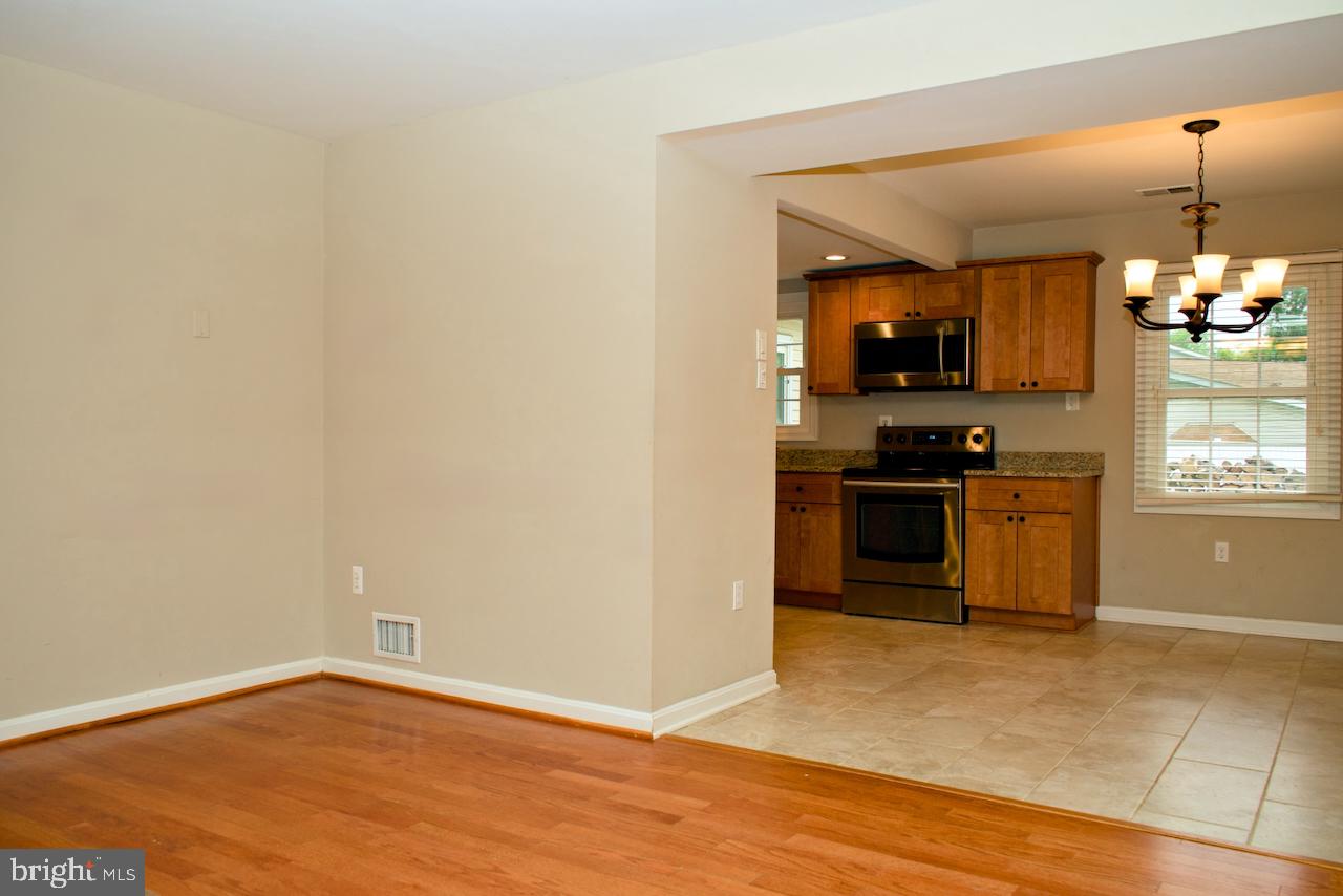 FOUR SEASONS ESTATES - Residential
