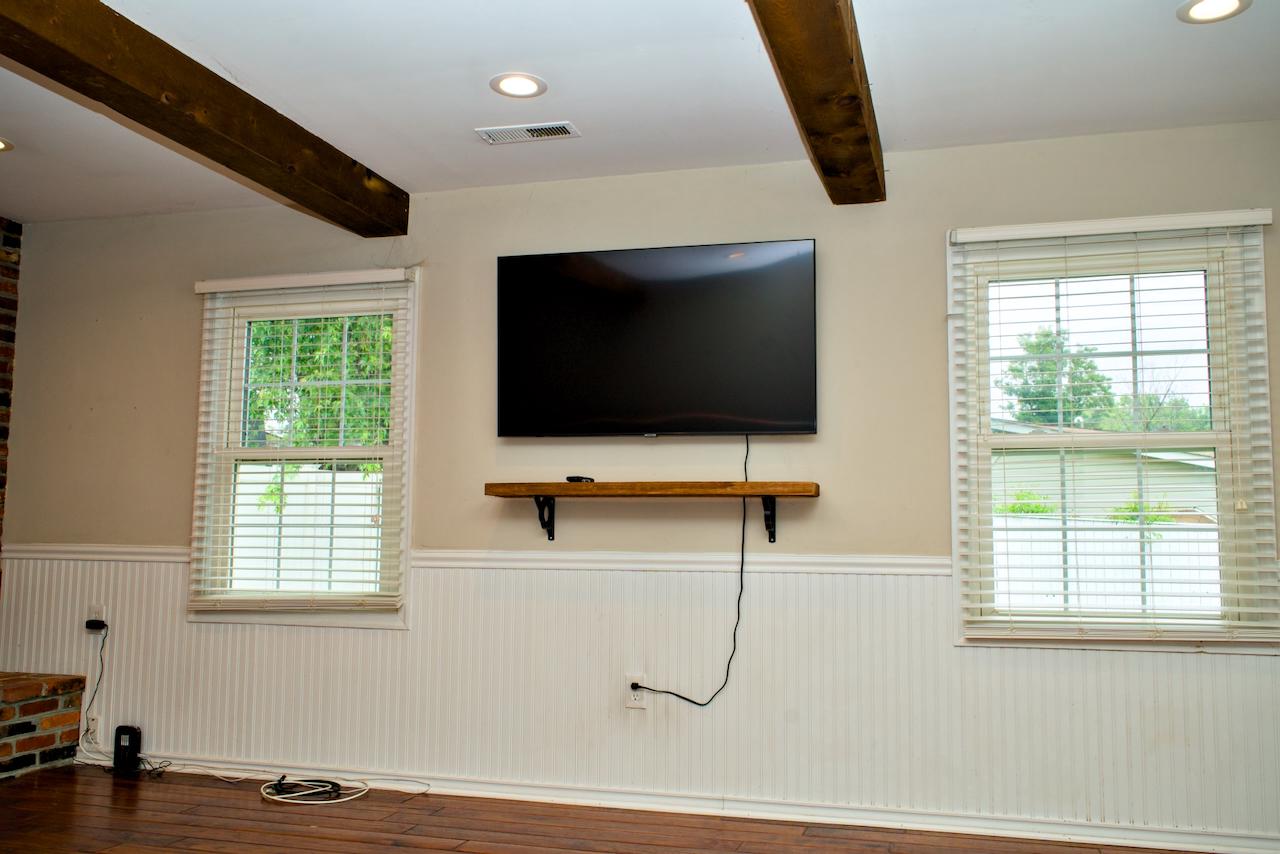FOUR SEASONS ESTATES - Residential