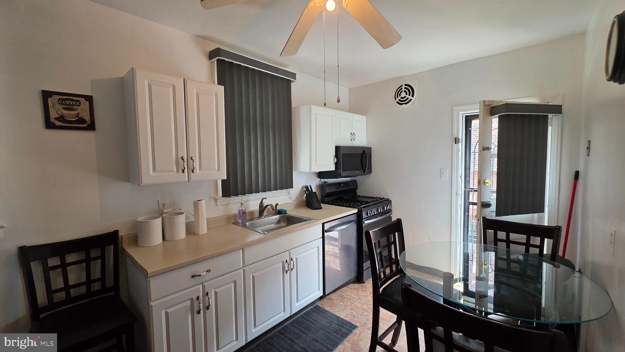 YEADON - Residential